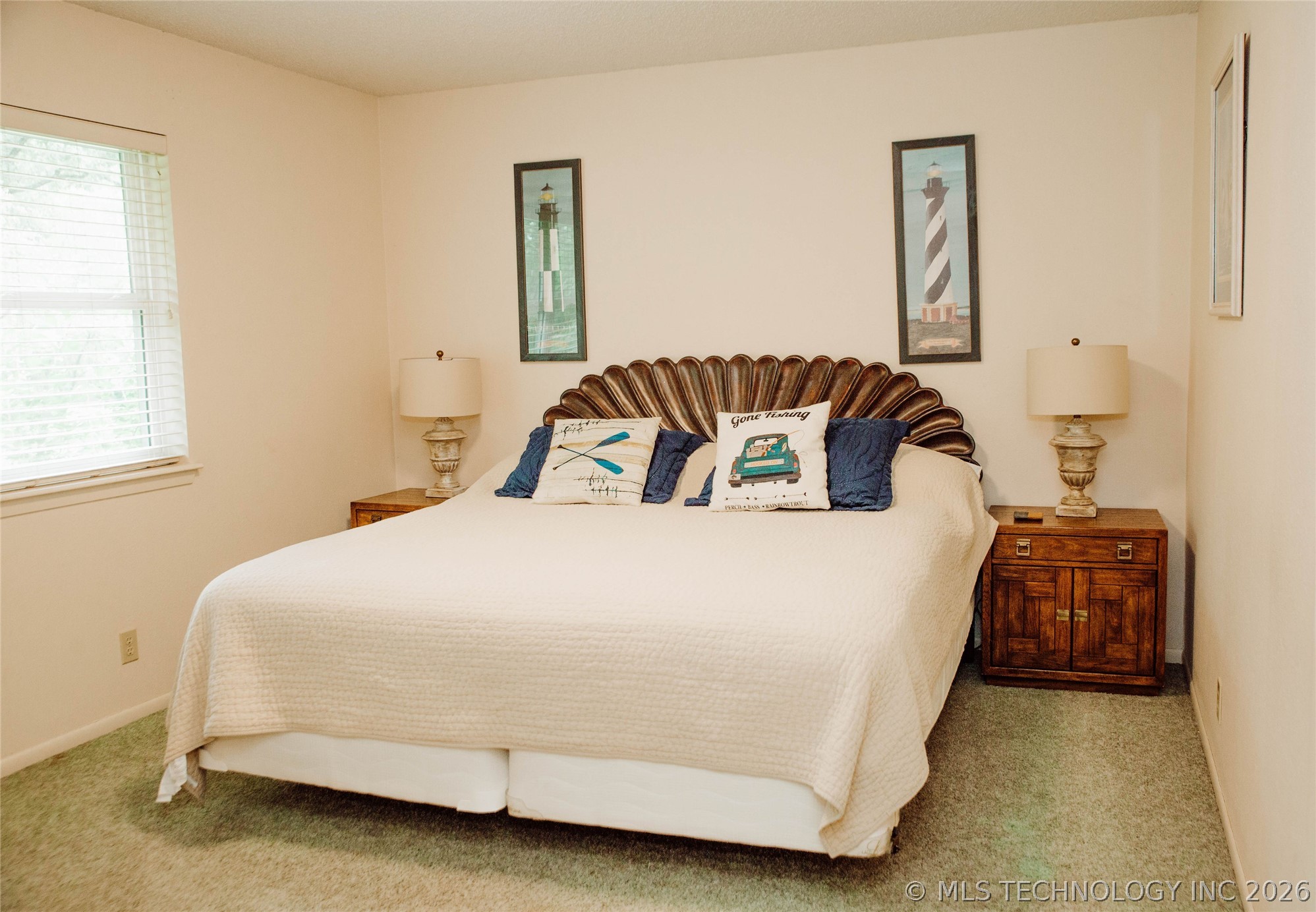 802 W Sand Point Property Photo 10