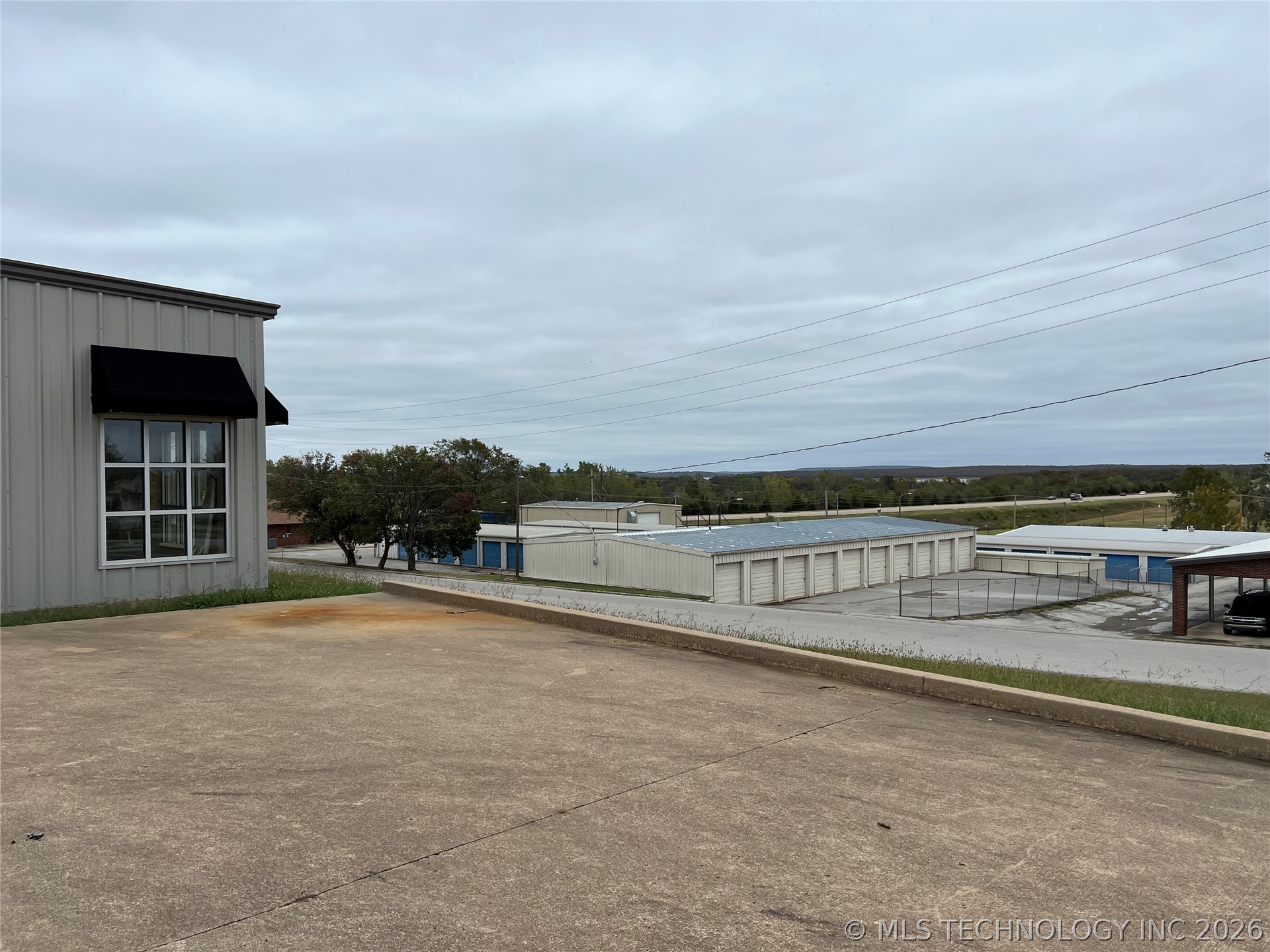 140 Evans Road Property Photo 2