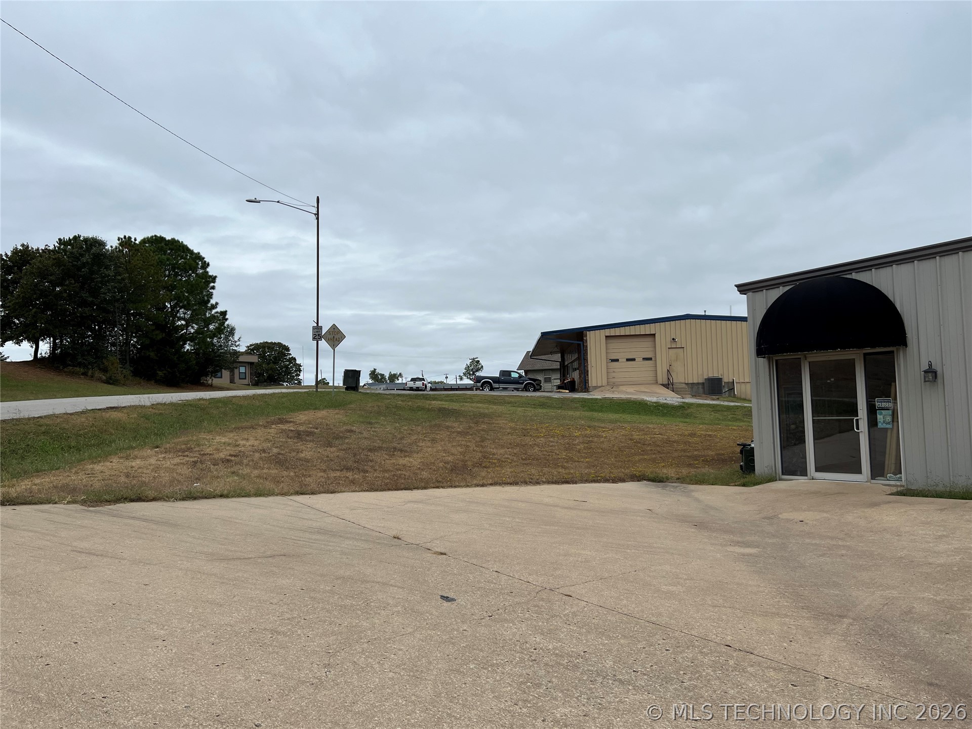 140 Evans Road Property Photo 4