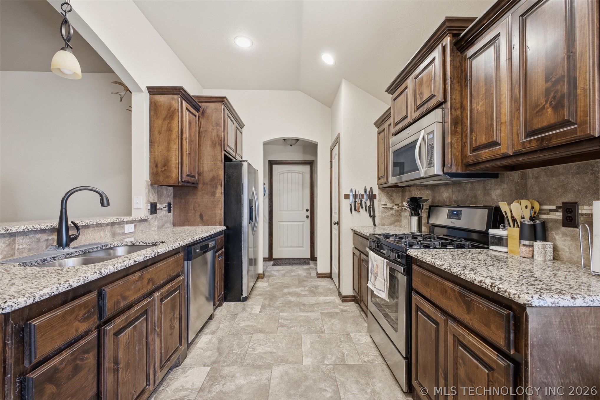3525 Tecumseh Property Photo 15