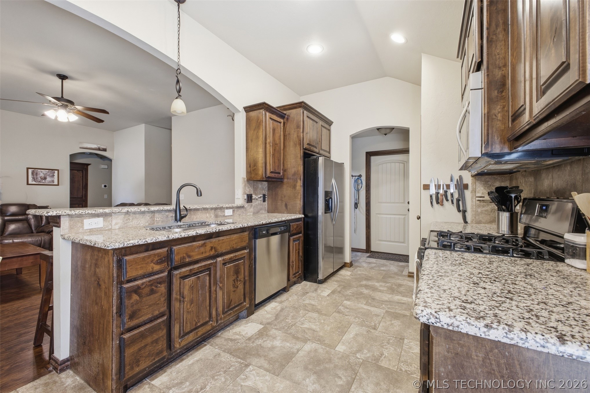 3525 Tecumseh Property Photo 16