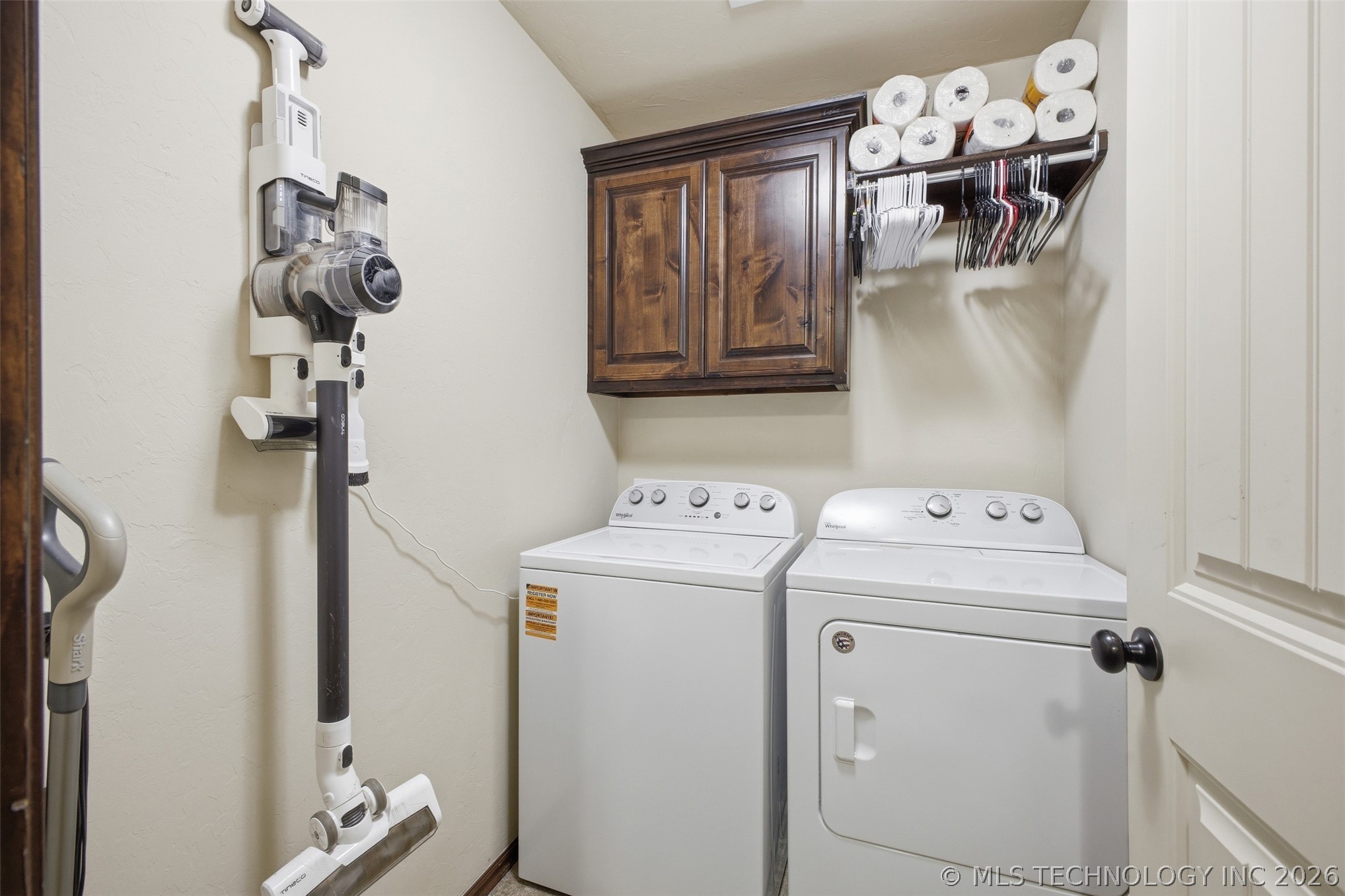 3525 Tecumseh Property Photo 23
