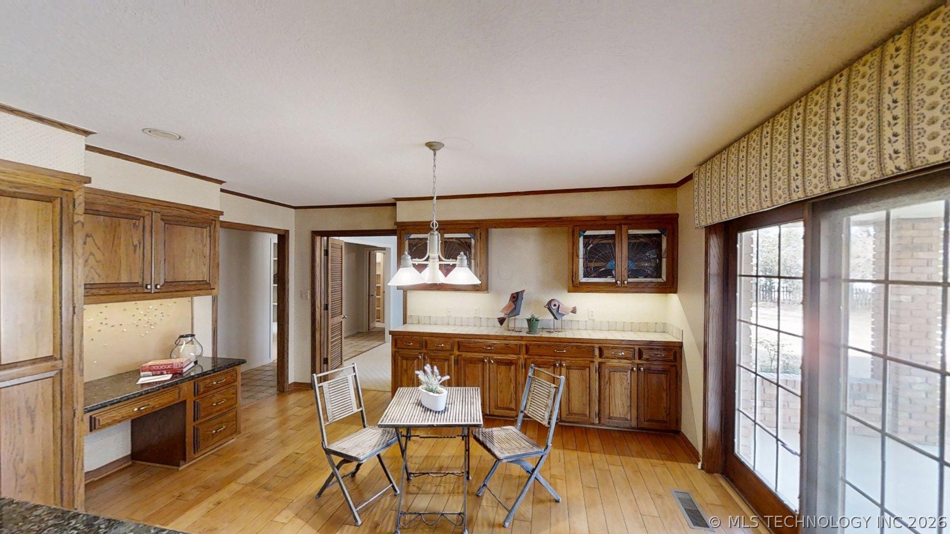 1001 Rockford Court Property Photo 11