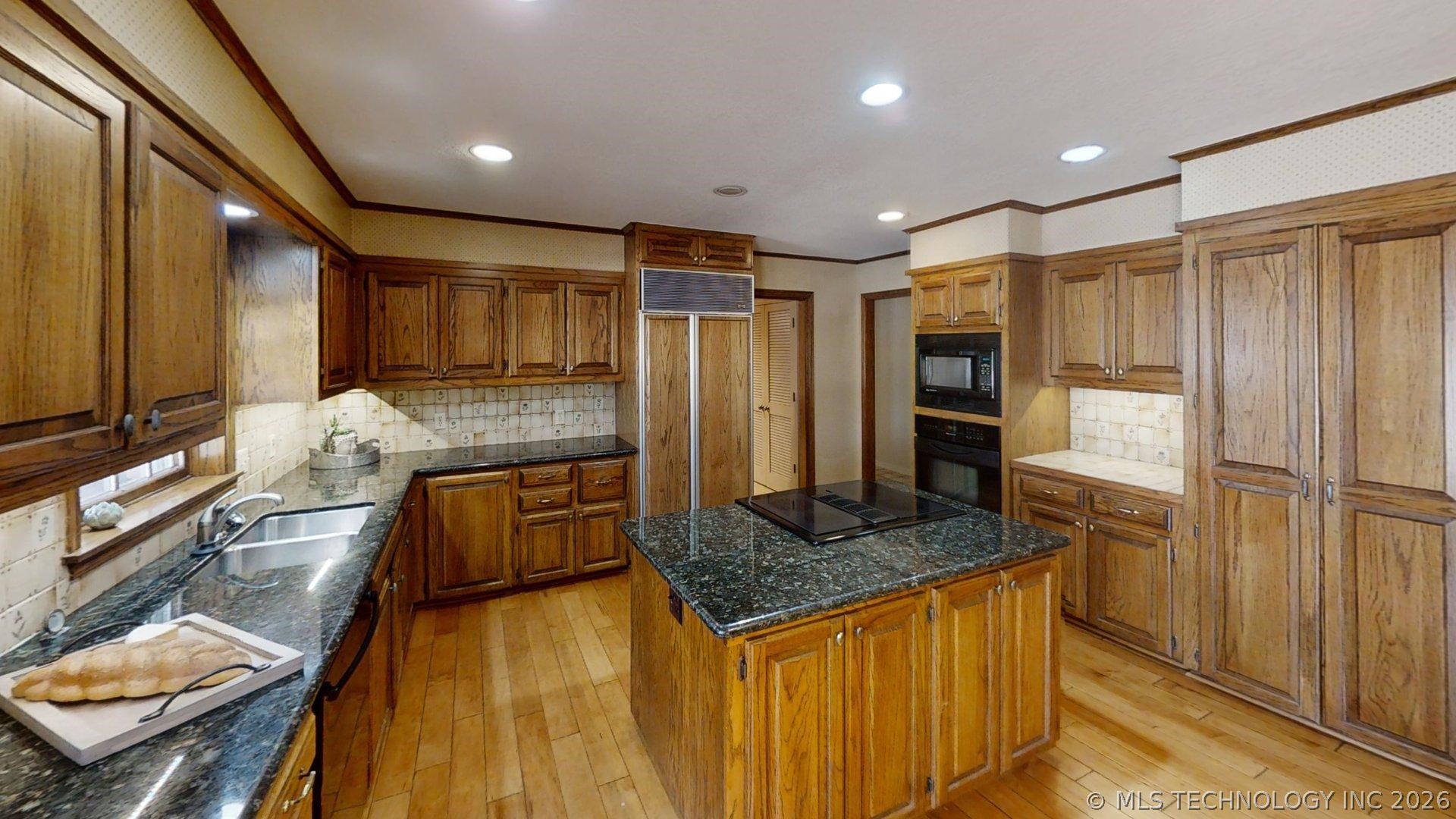 1001 Rockford Court Property Photo 14