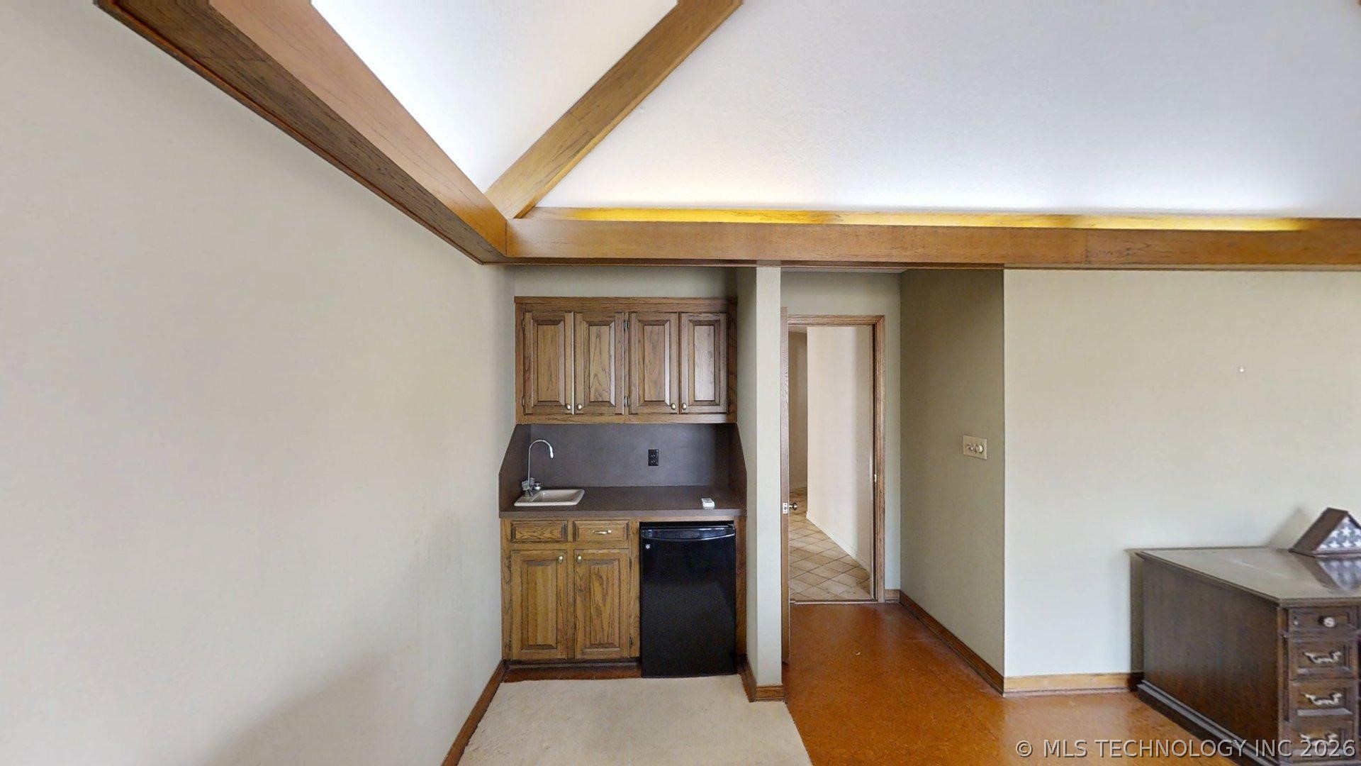 1001 Rockford Court Property Photo 17