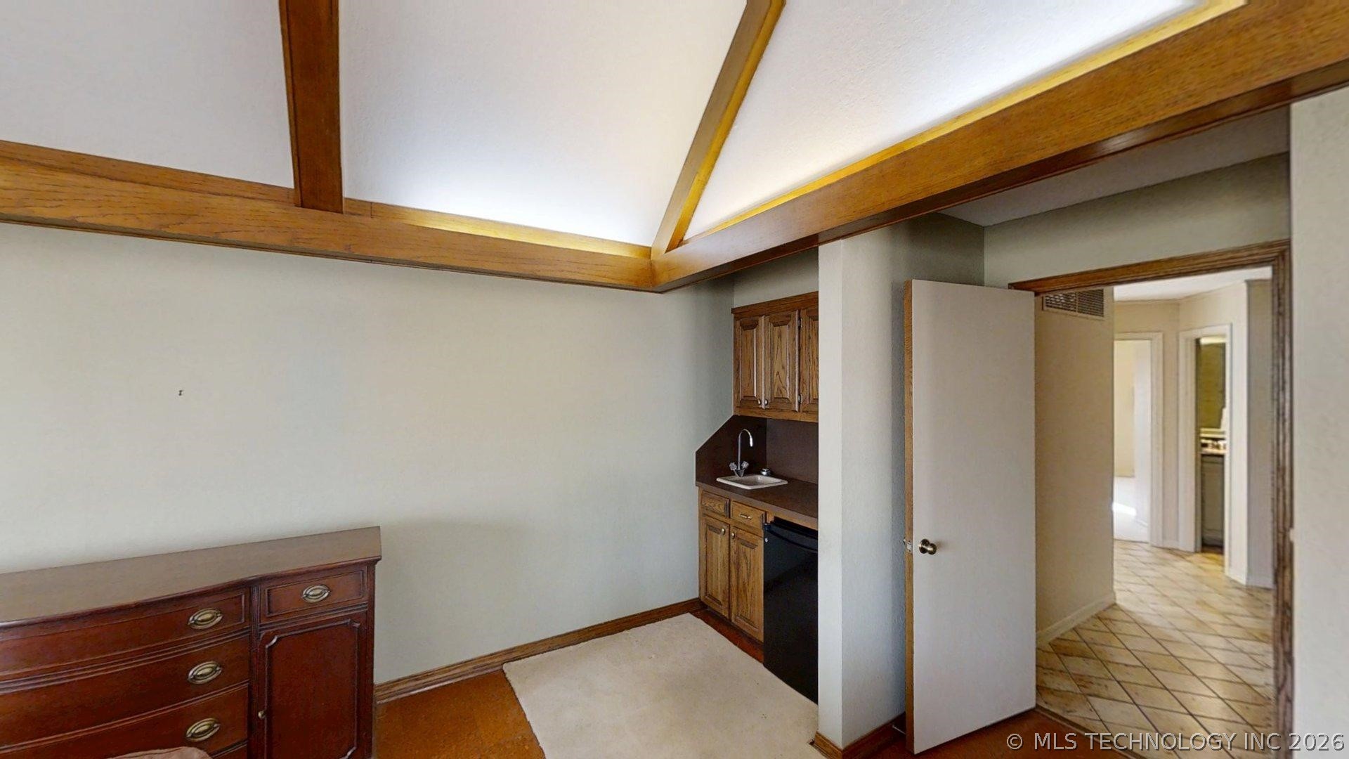 1001 Rockford Court Property Photo 22