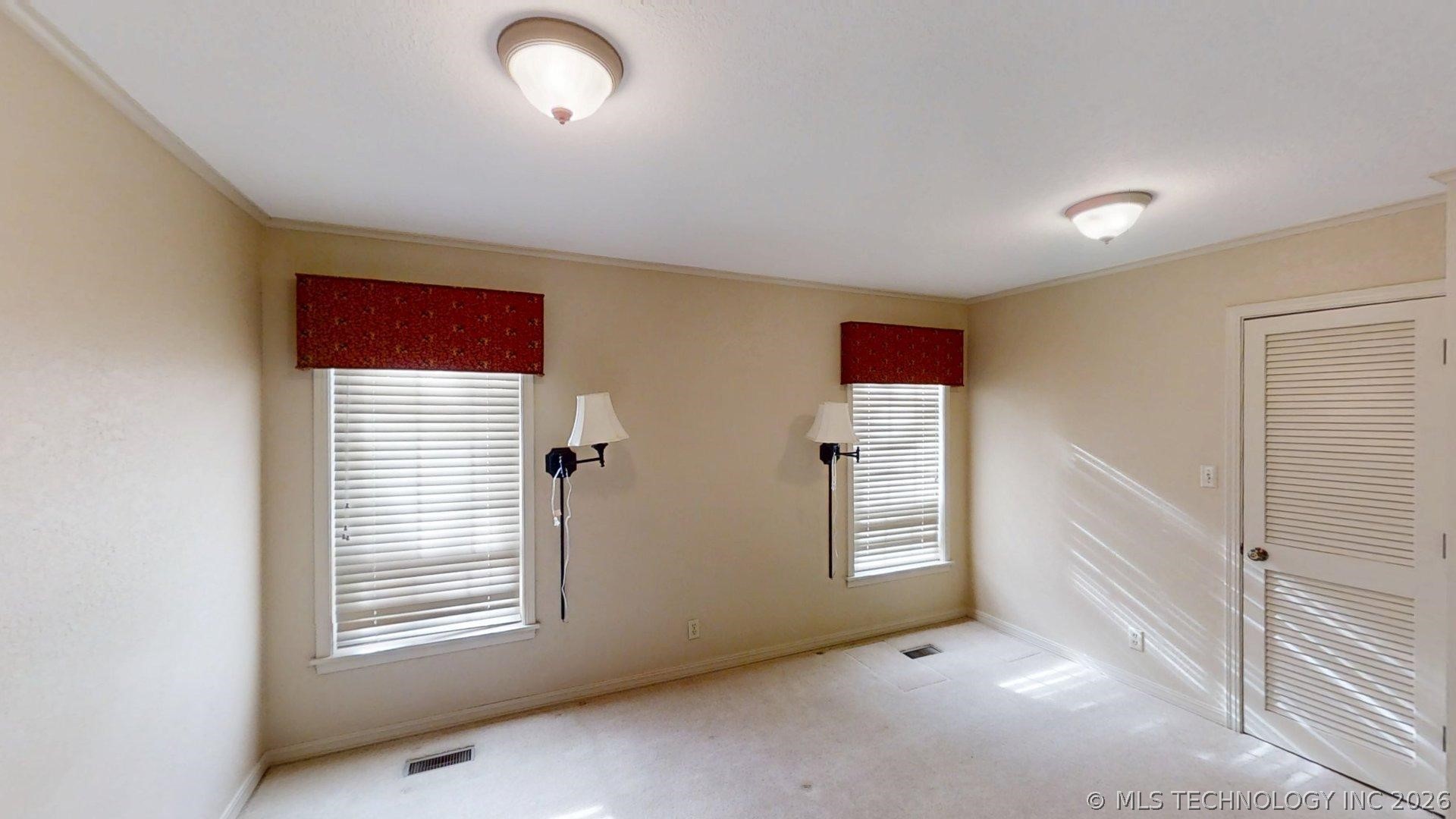 1001 Rockford Court Property Photo 25
