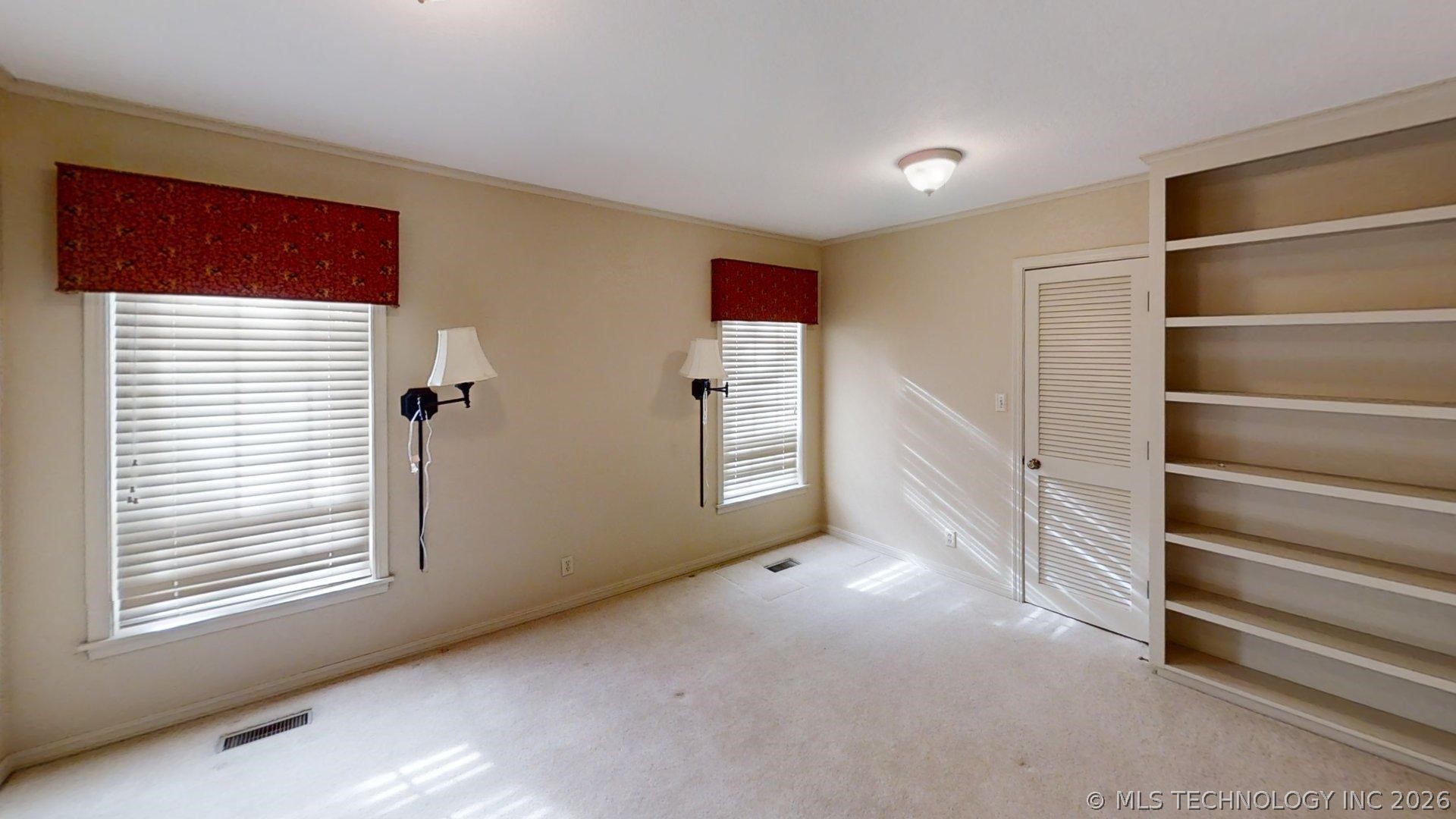 1001 Rockford Court Property Photo 27