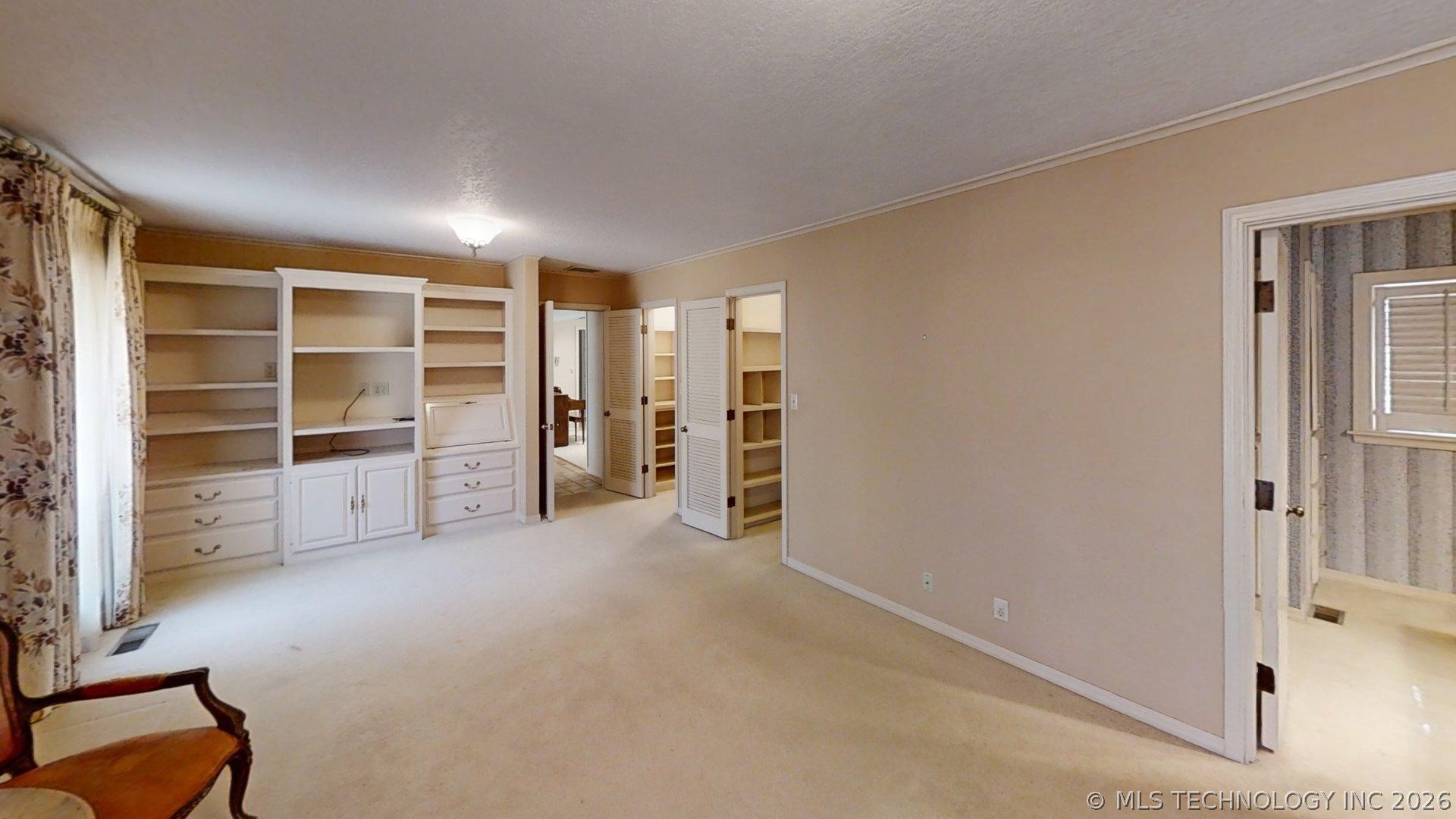 1001 Rockford Court Property Photo 32