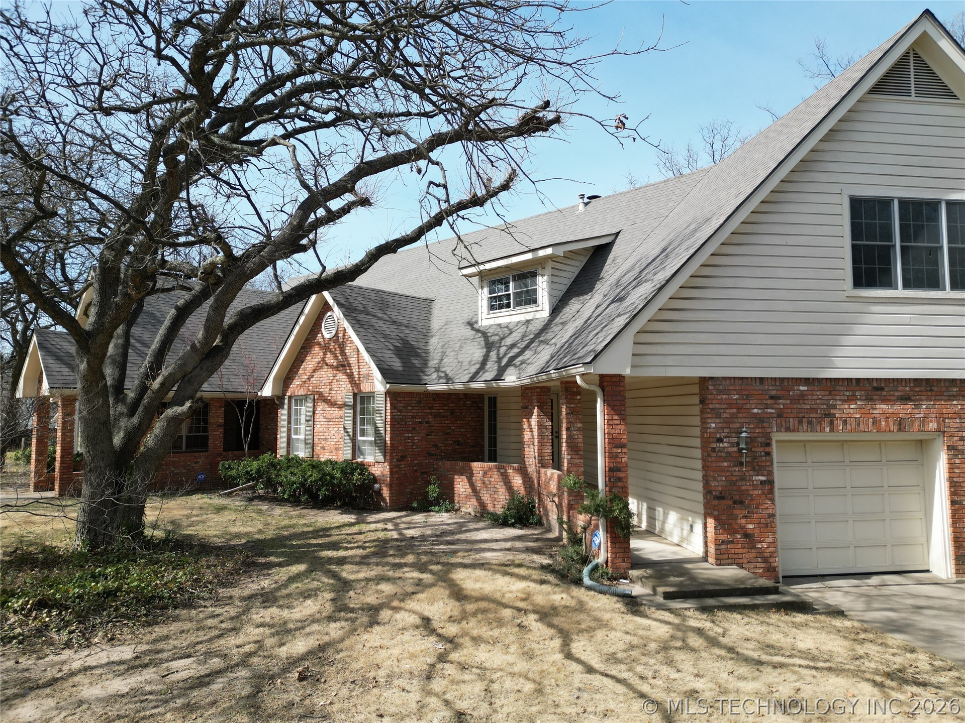 1001 Rockford Court Property Photo 74
