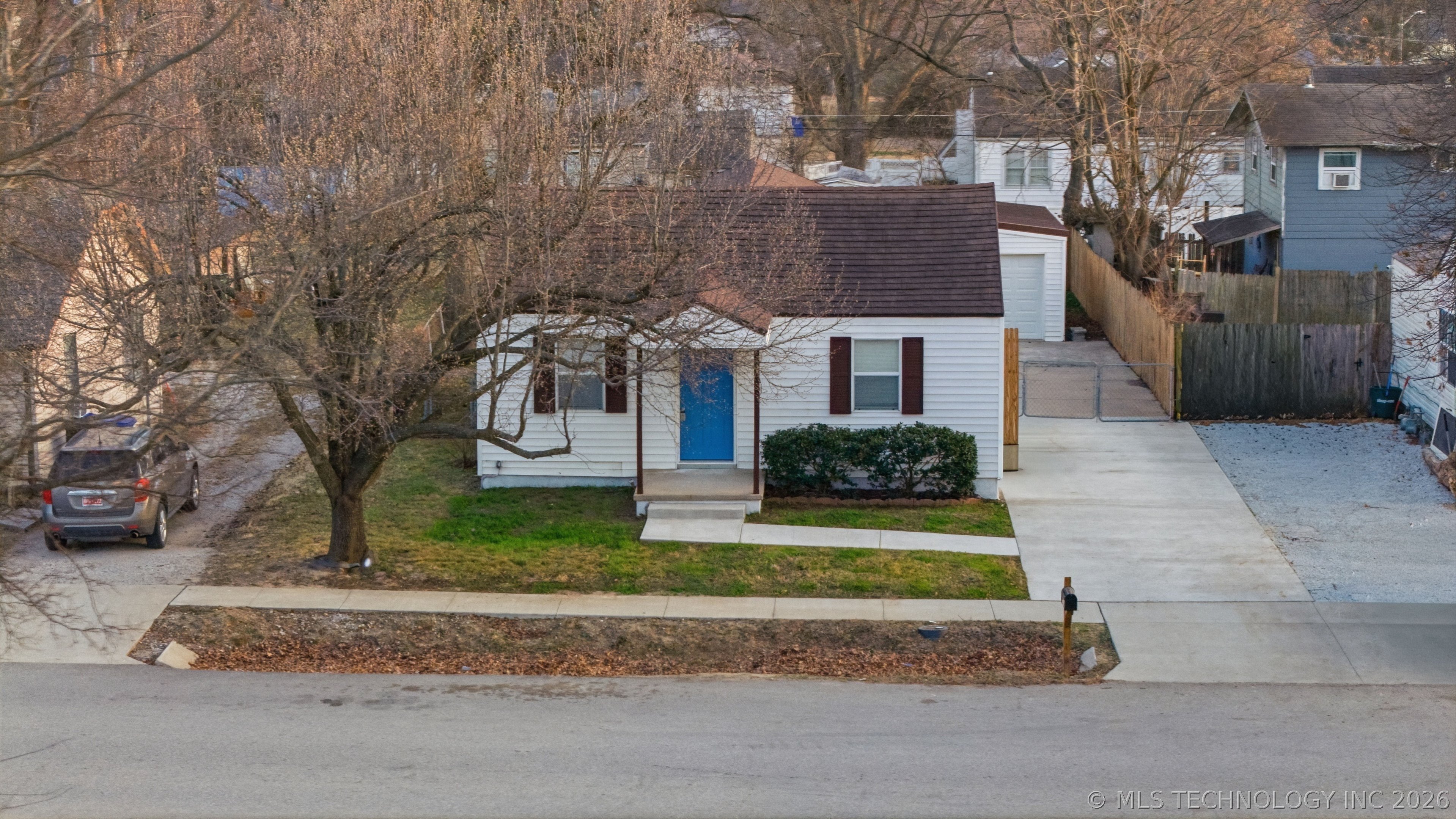 2606100 Property Photo 1