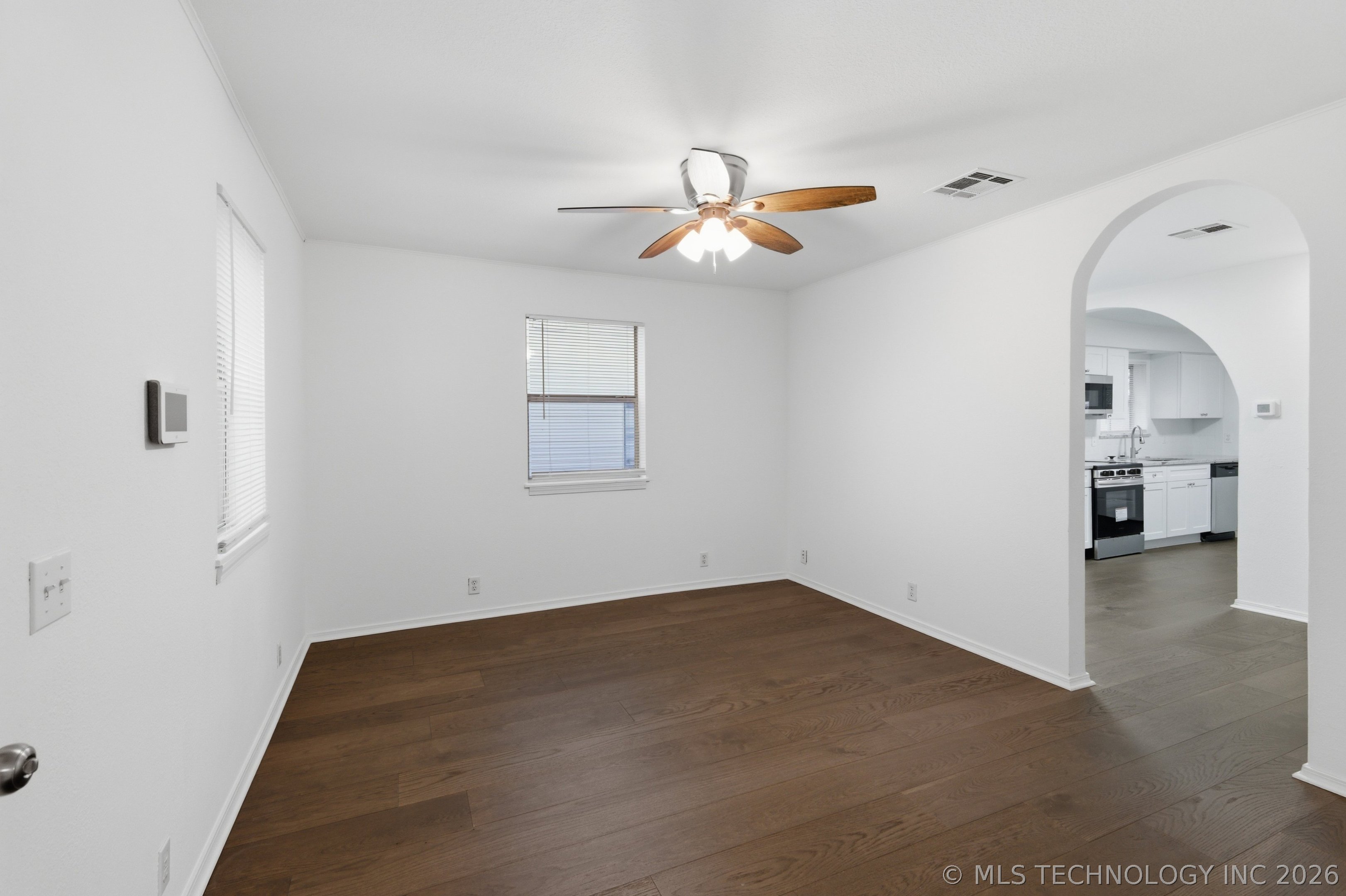 2606100 Property Photo 7