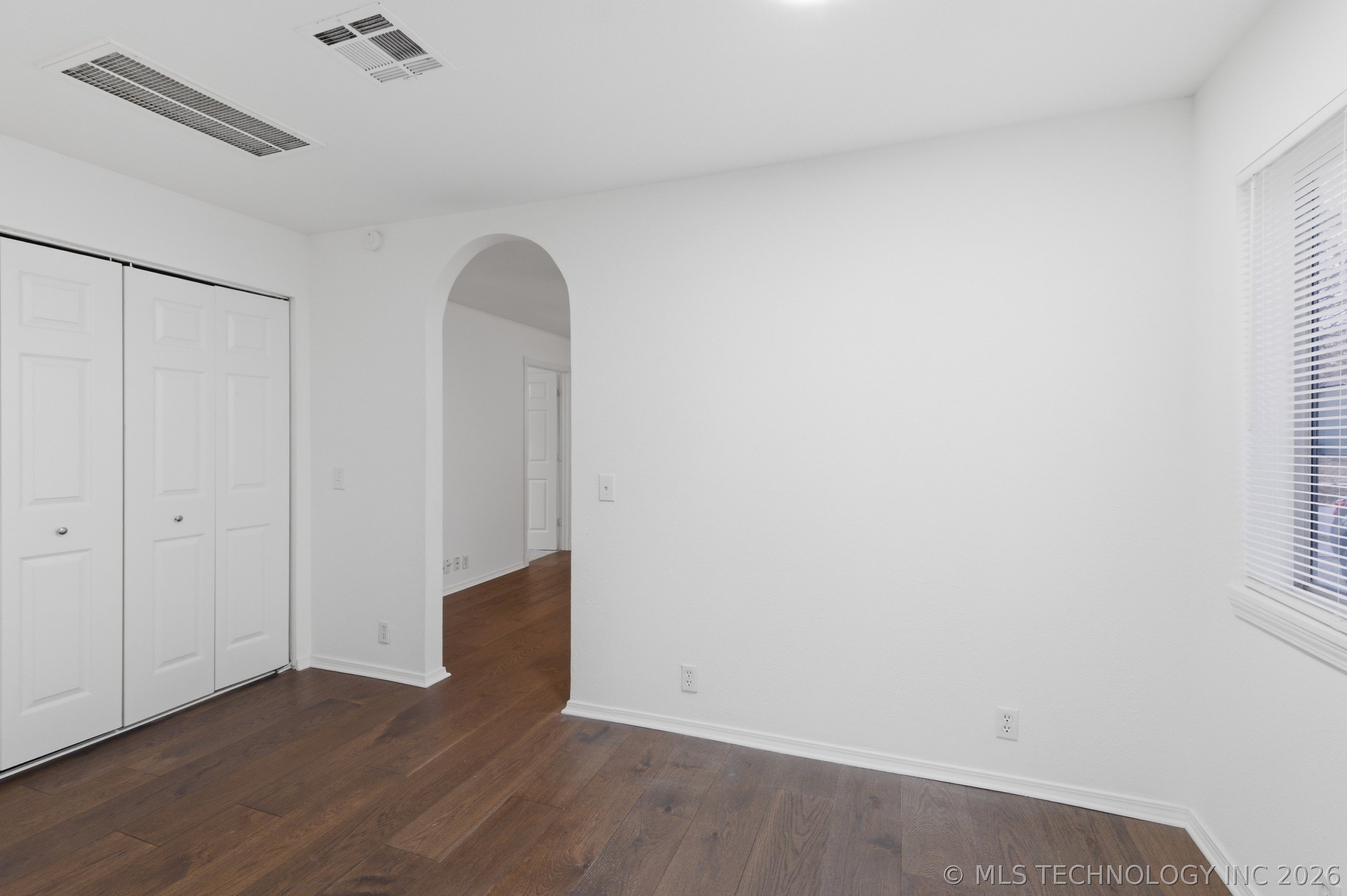 2606100 Property Photo 9