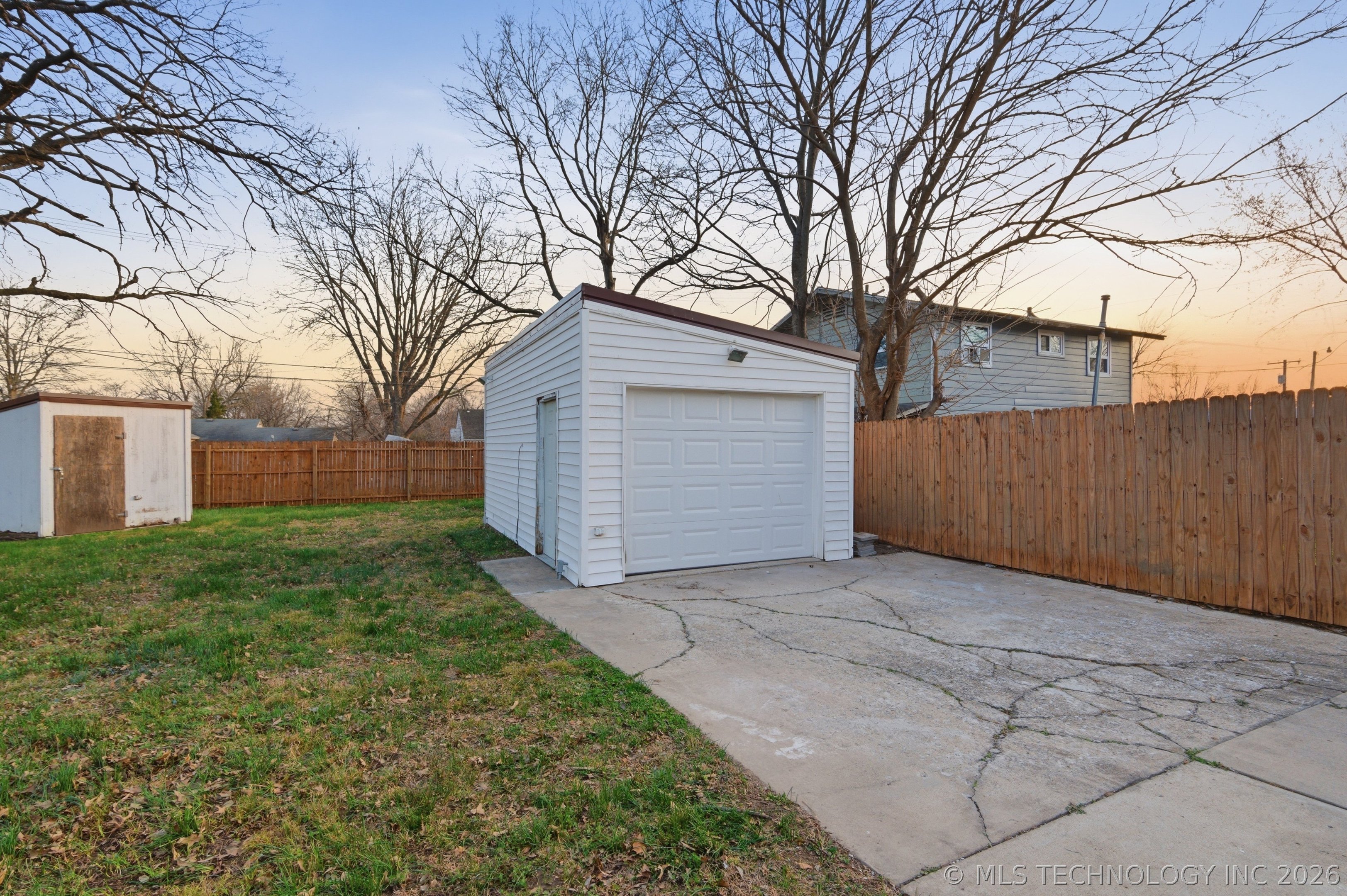 2606100 Property Photo 19