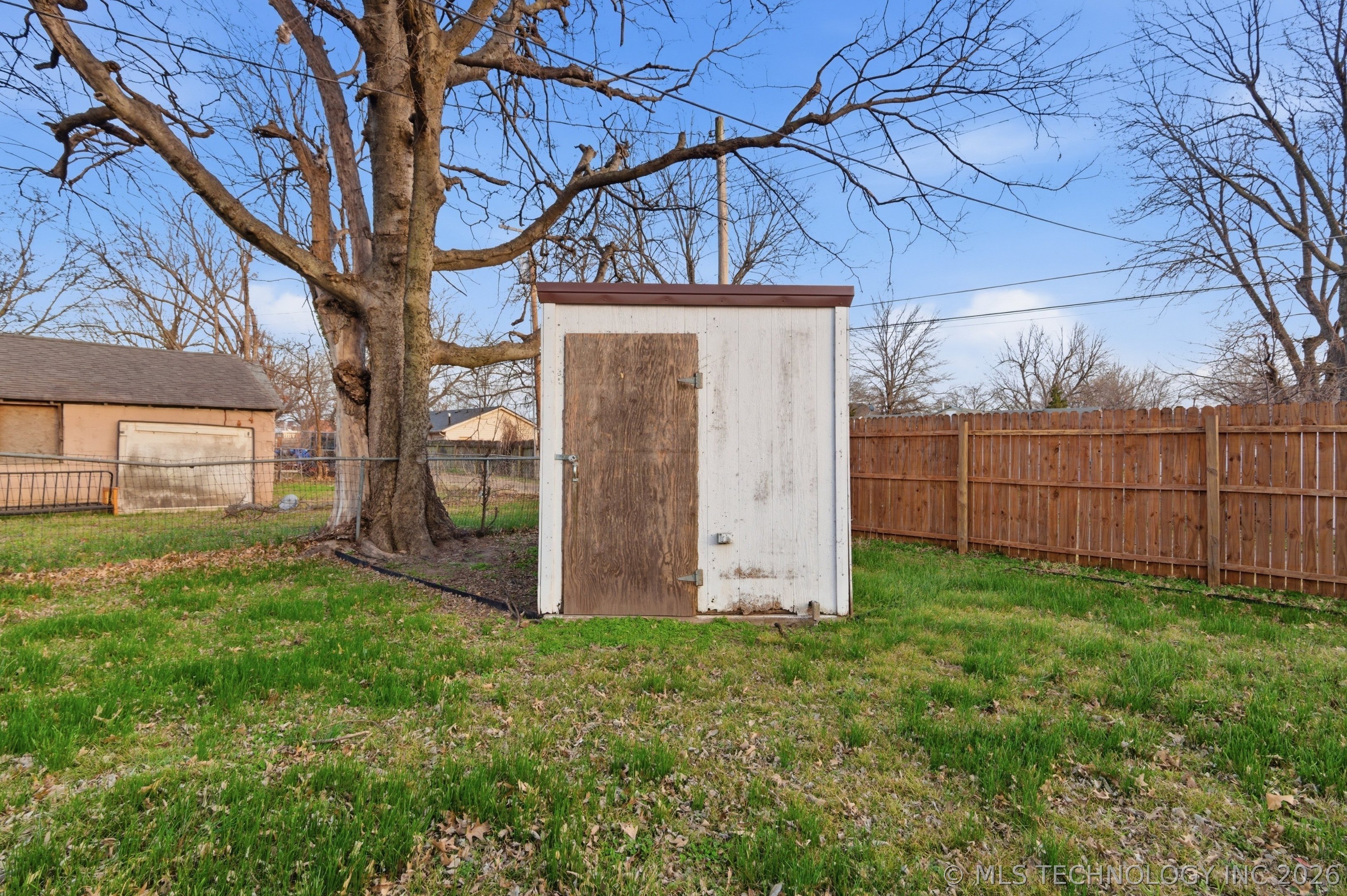 2606100 Property Photo 20