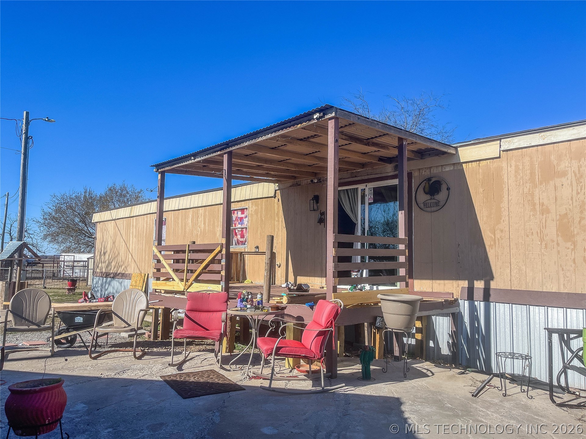 113691 S Douglas Street Property Photo 2