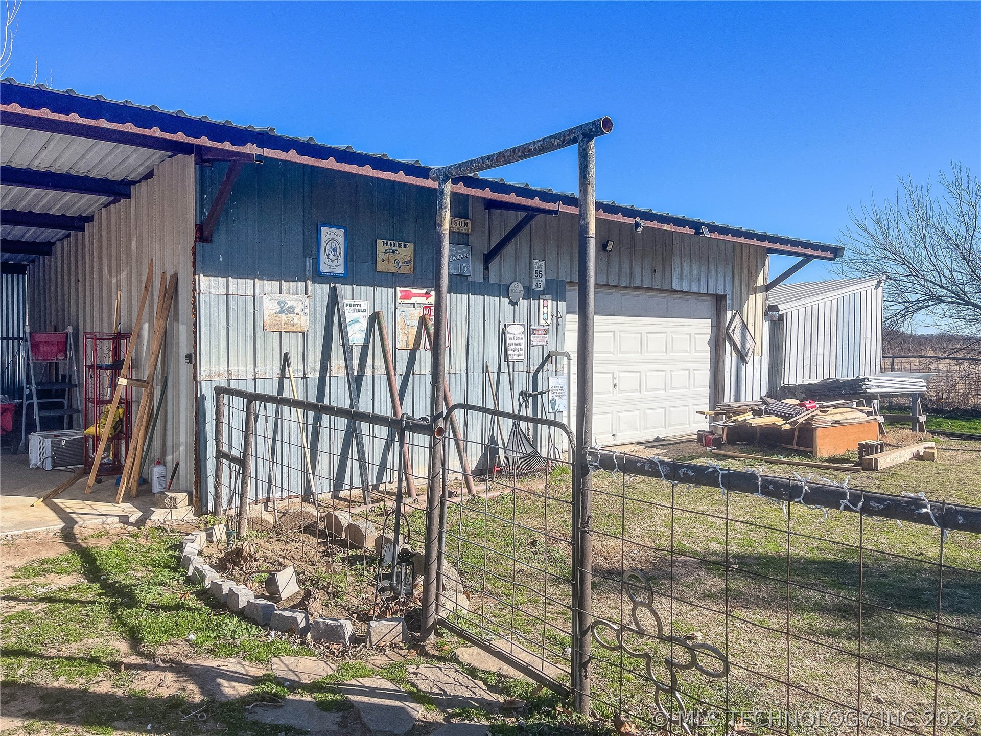 113691 S Douglas Street Property Photo 6