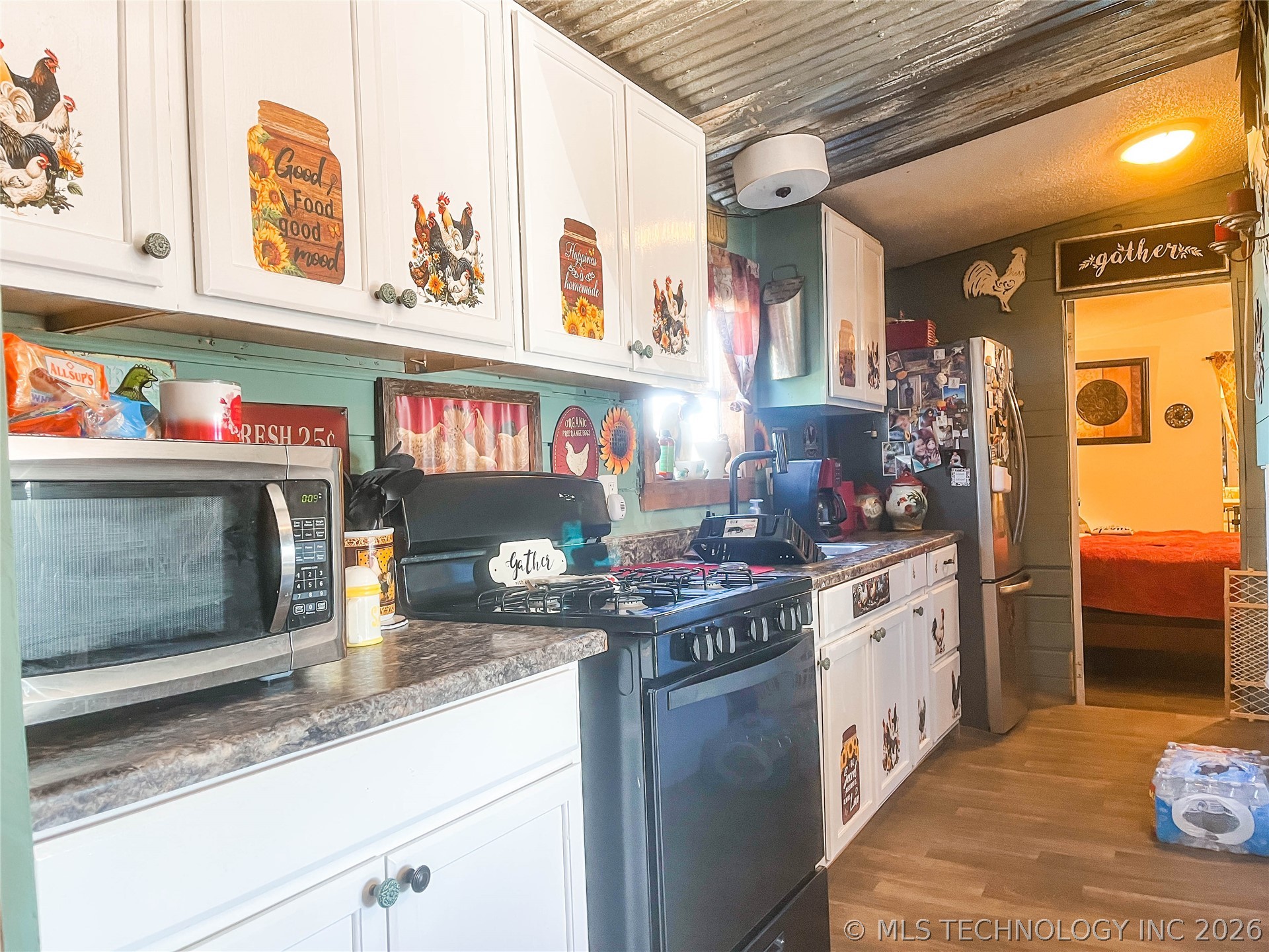 113691 S Douglas Street Property Photo 12