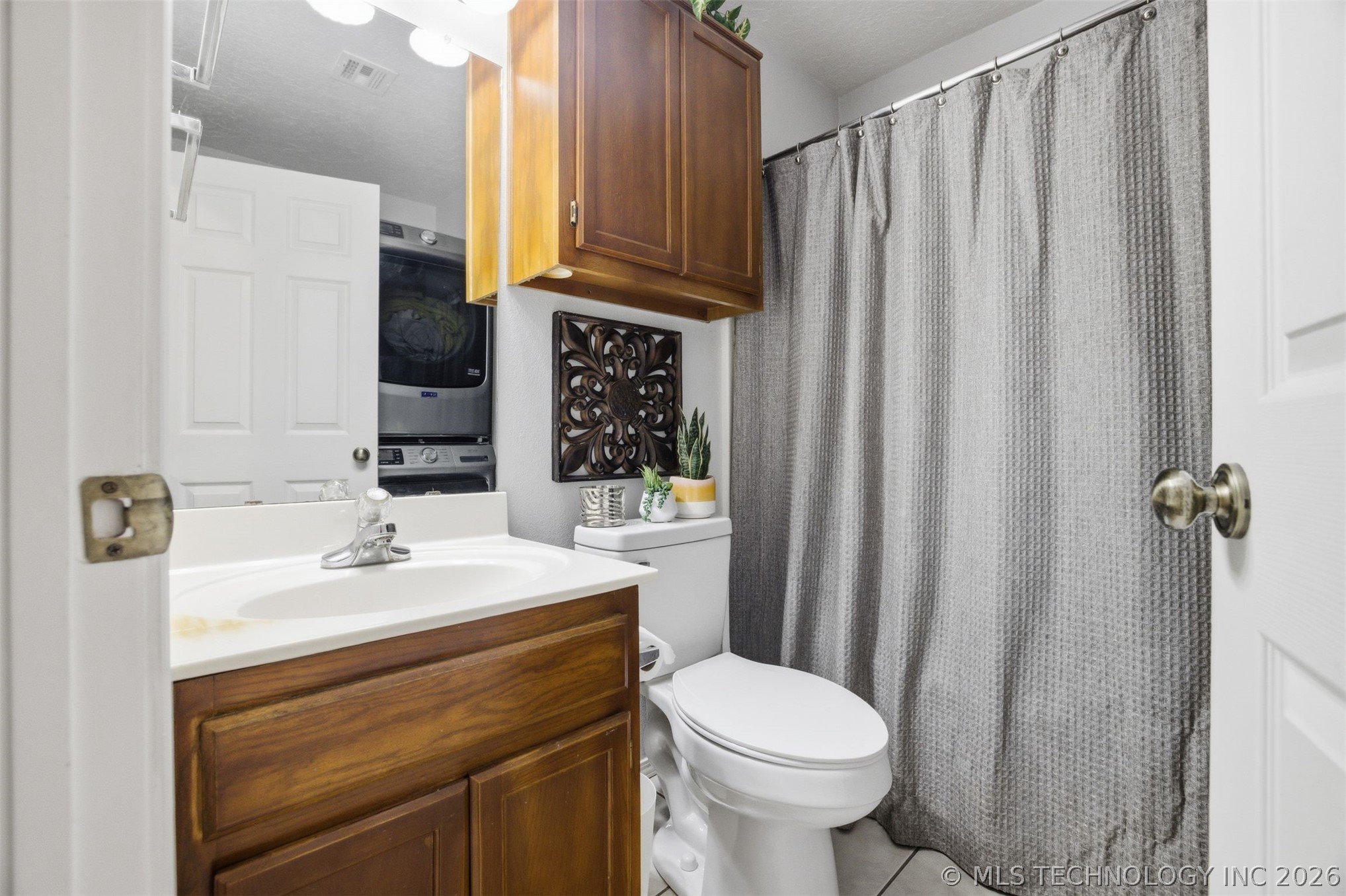 111 W Redwood Street Property Photo 15