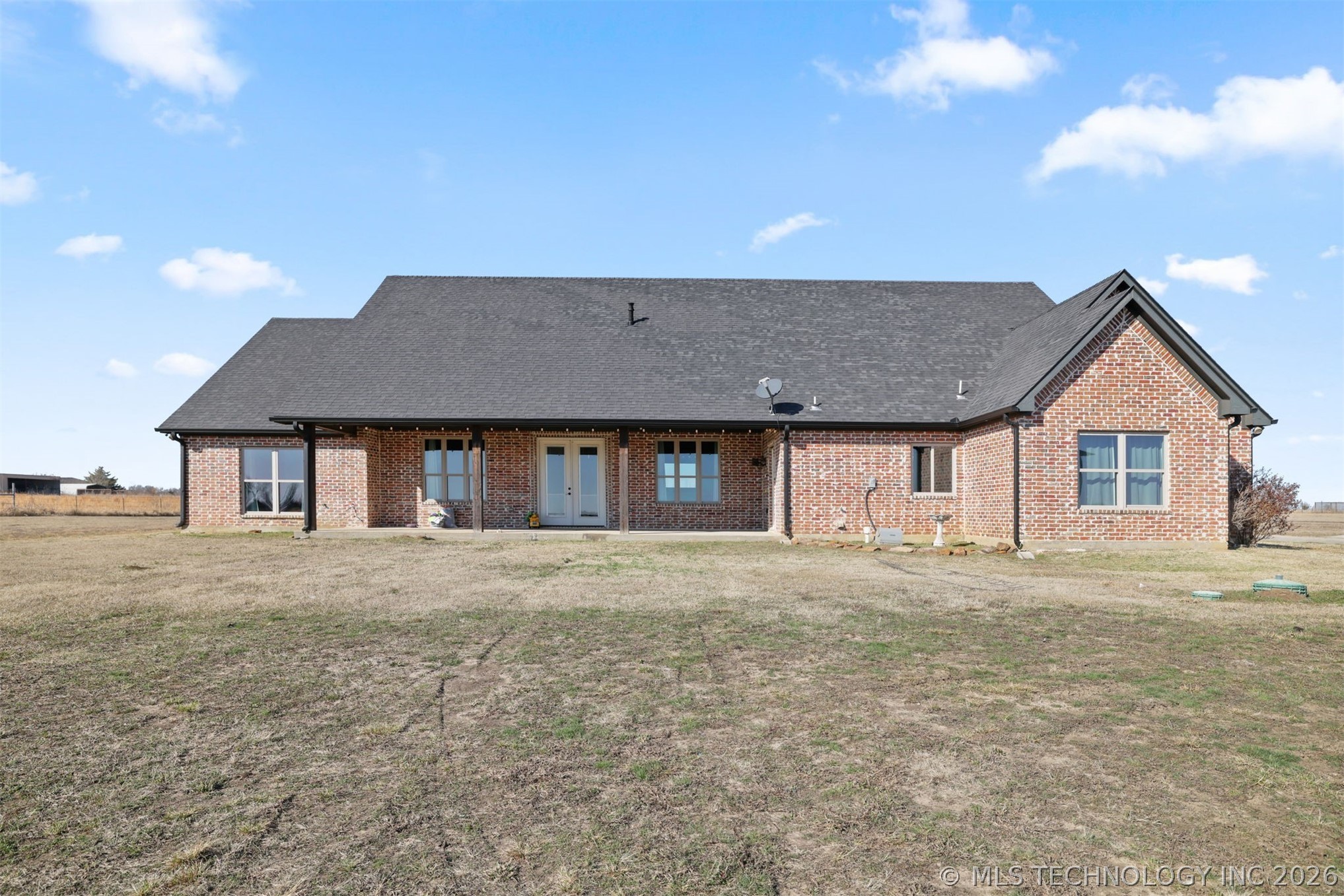 777 Sterret Property Photo 3
