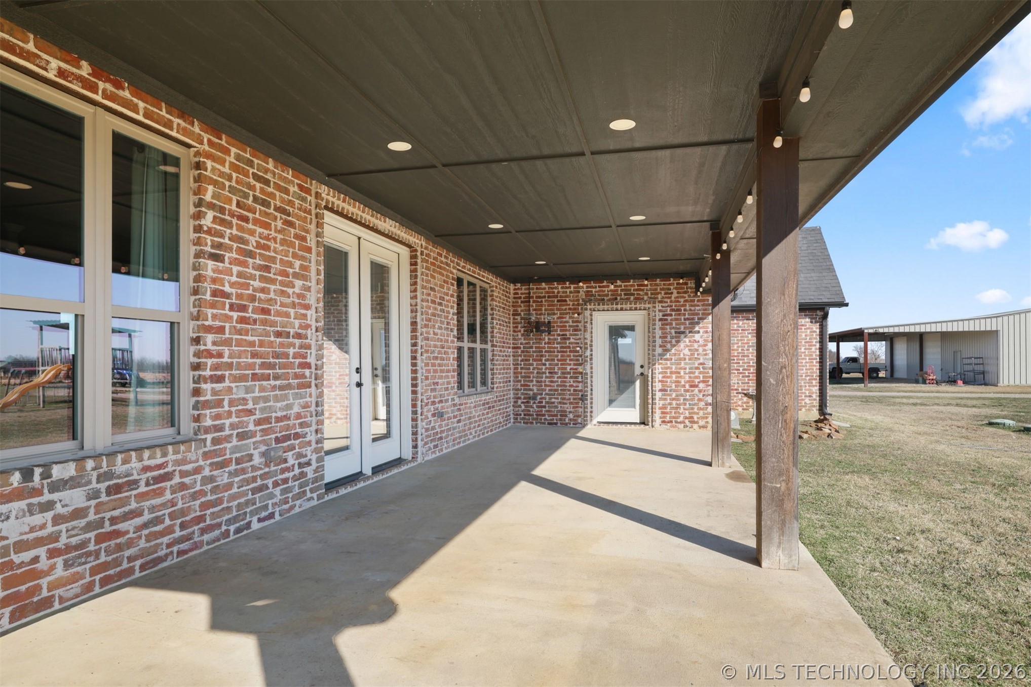 777 Sterret Property Photo 4