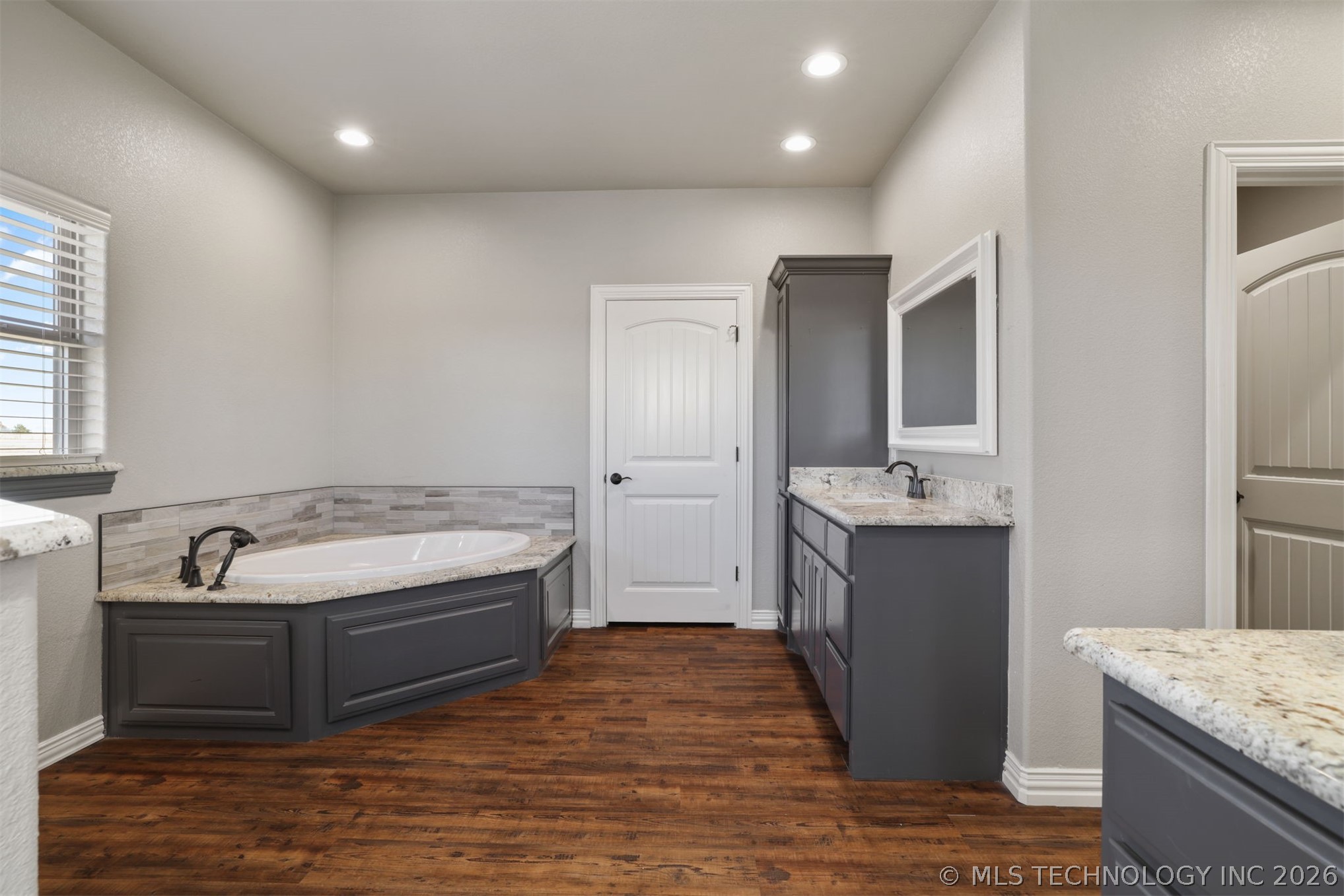 777 Sterret Property Photo 18