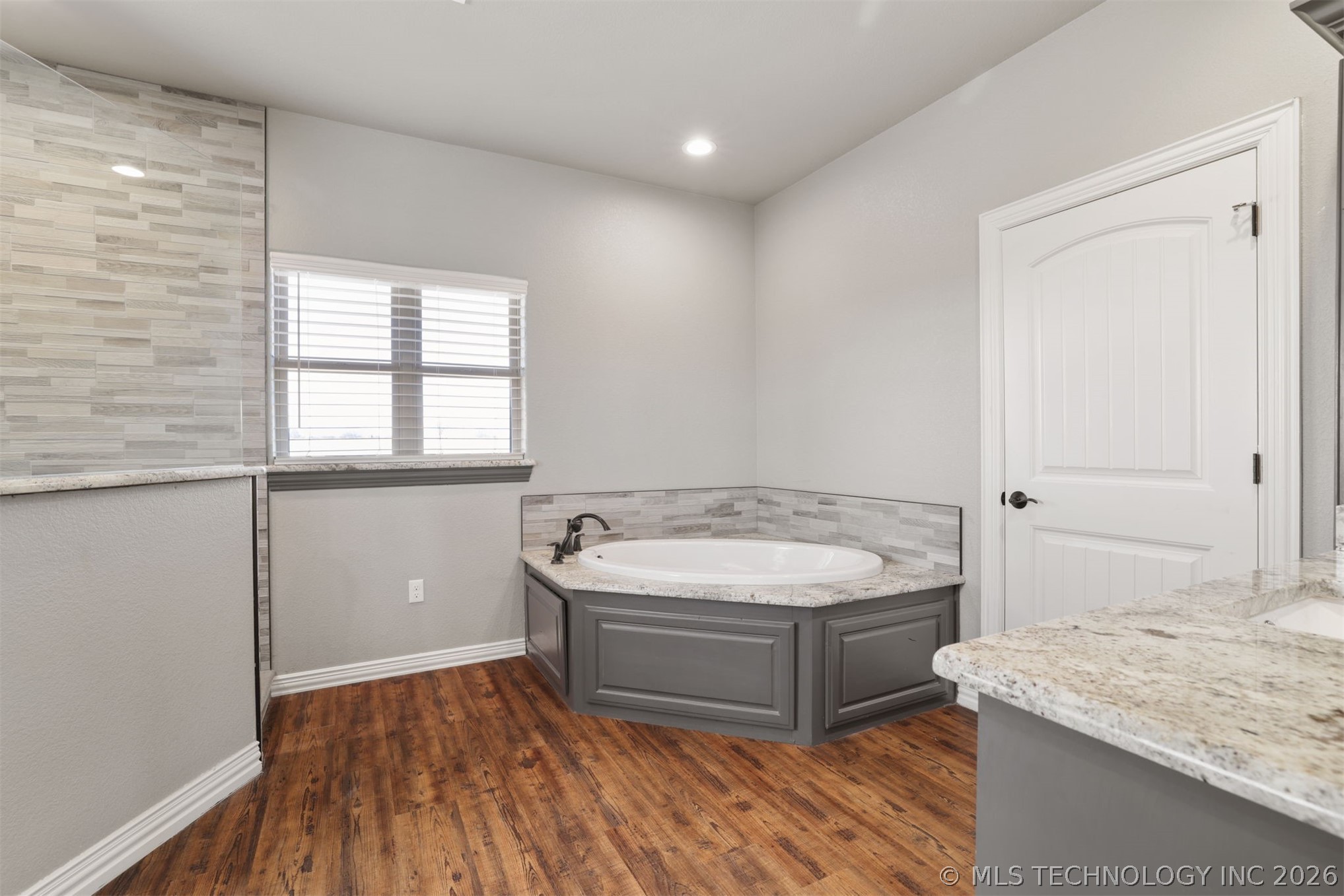 777 Sterret Property Photo 19