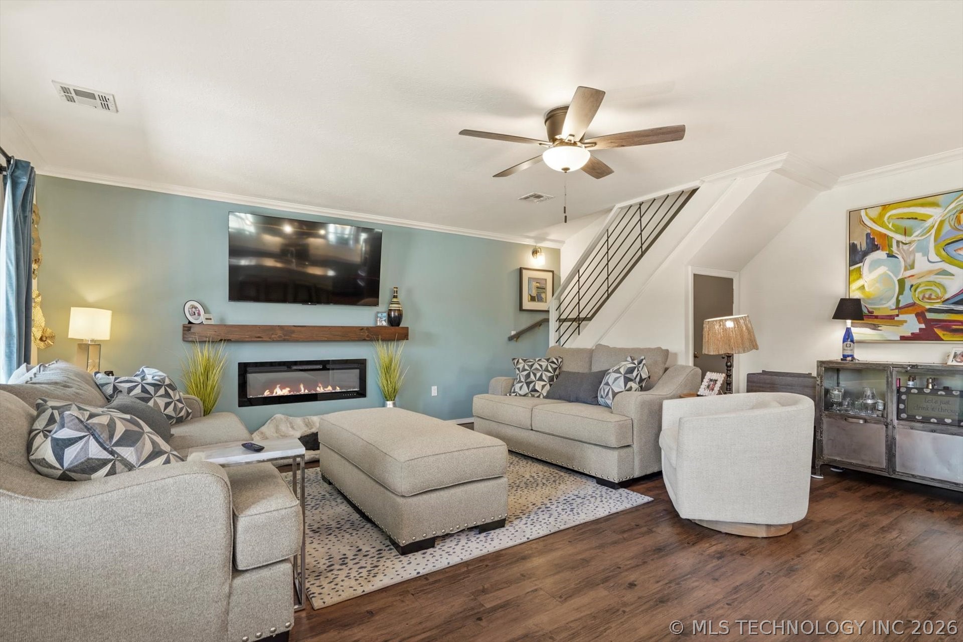 431 Summerside Lane Property Photo 8
