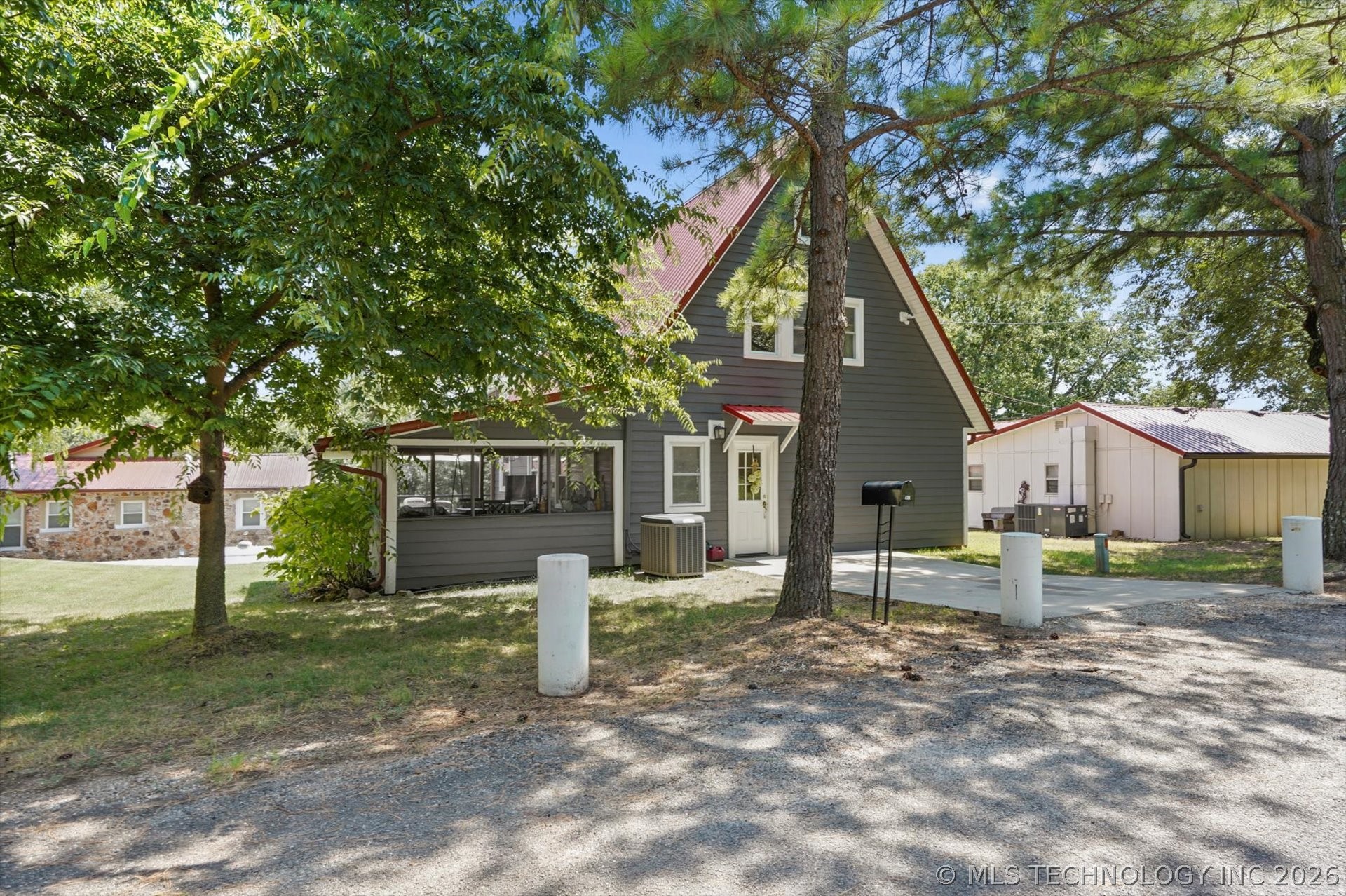 431 Summerside Lane Property Photo 38