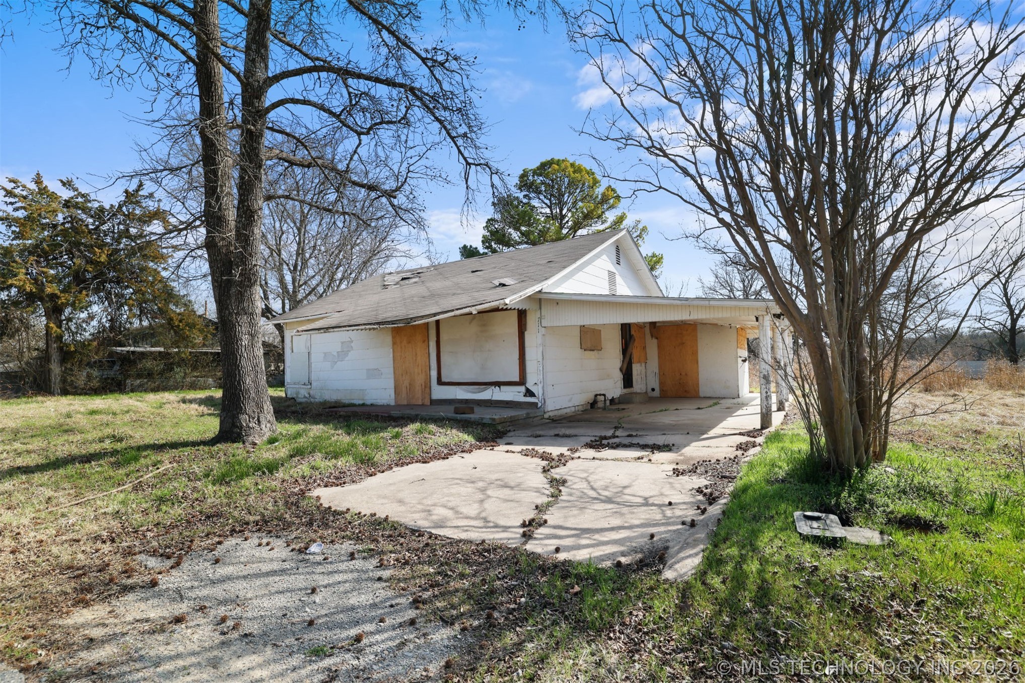 711 Blanchard Property Photo 2