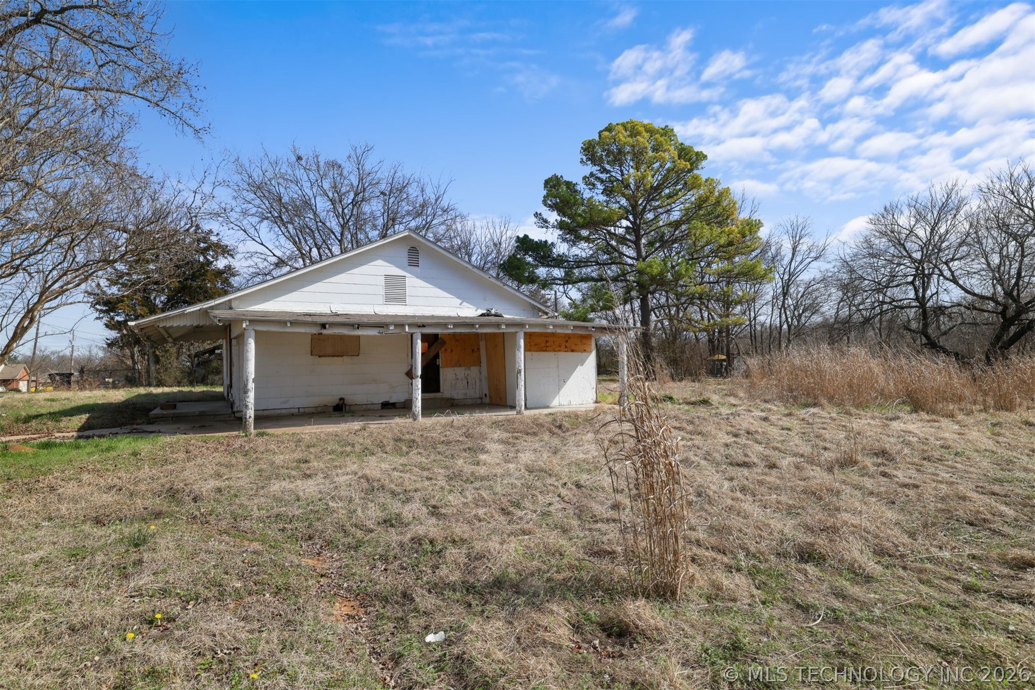 711 Blanchard Property Photo 3