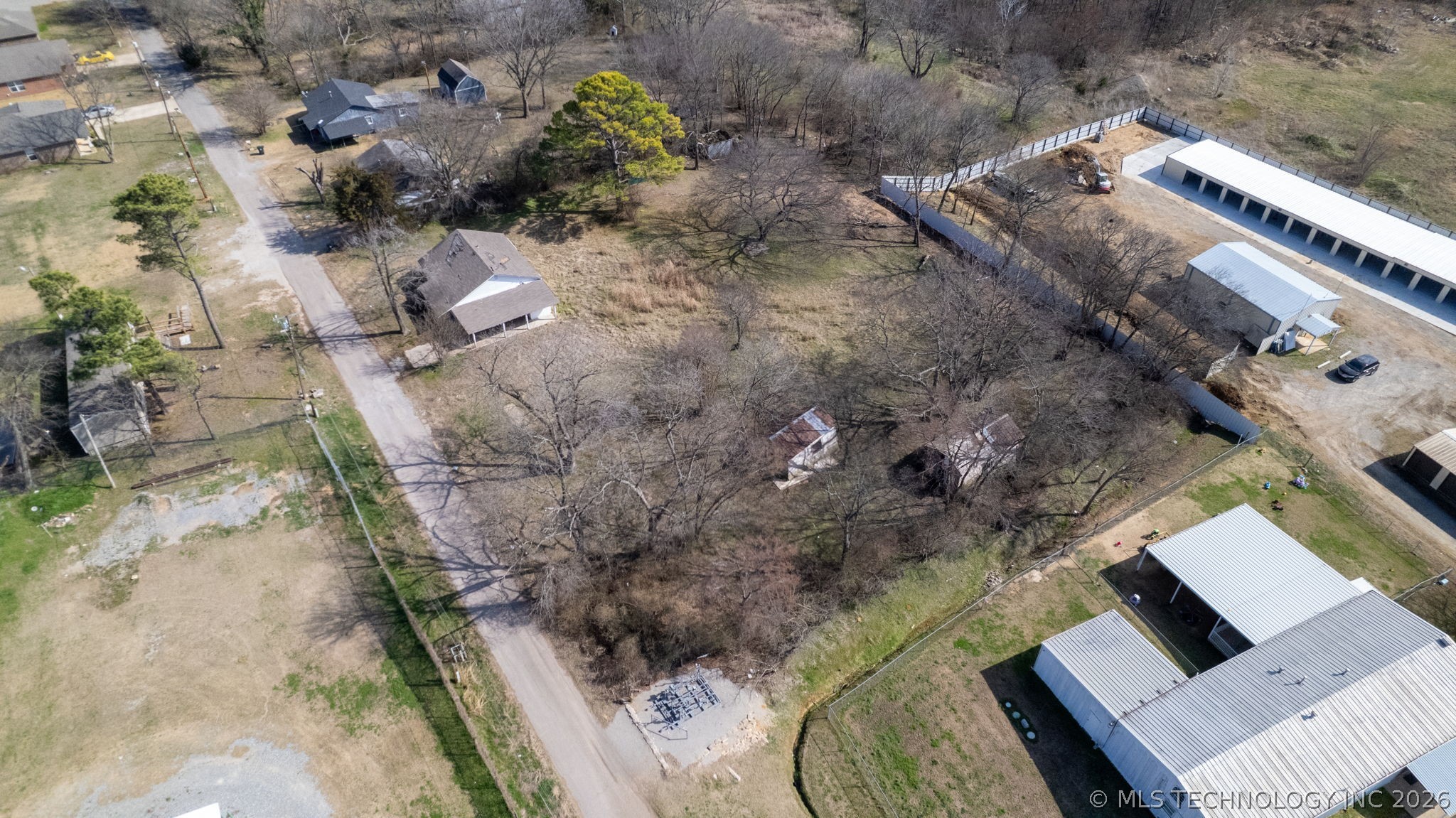 711 Blanchard Property Photo 9