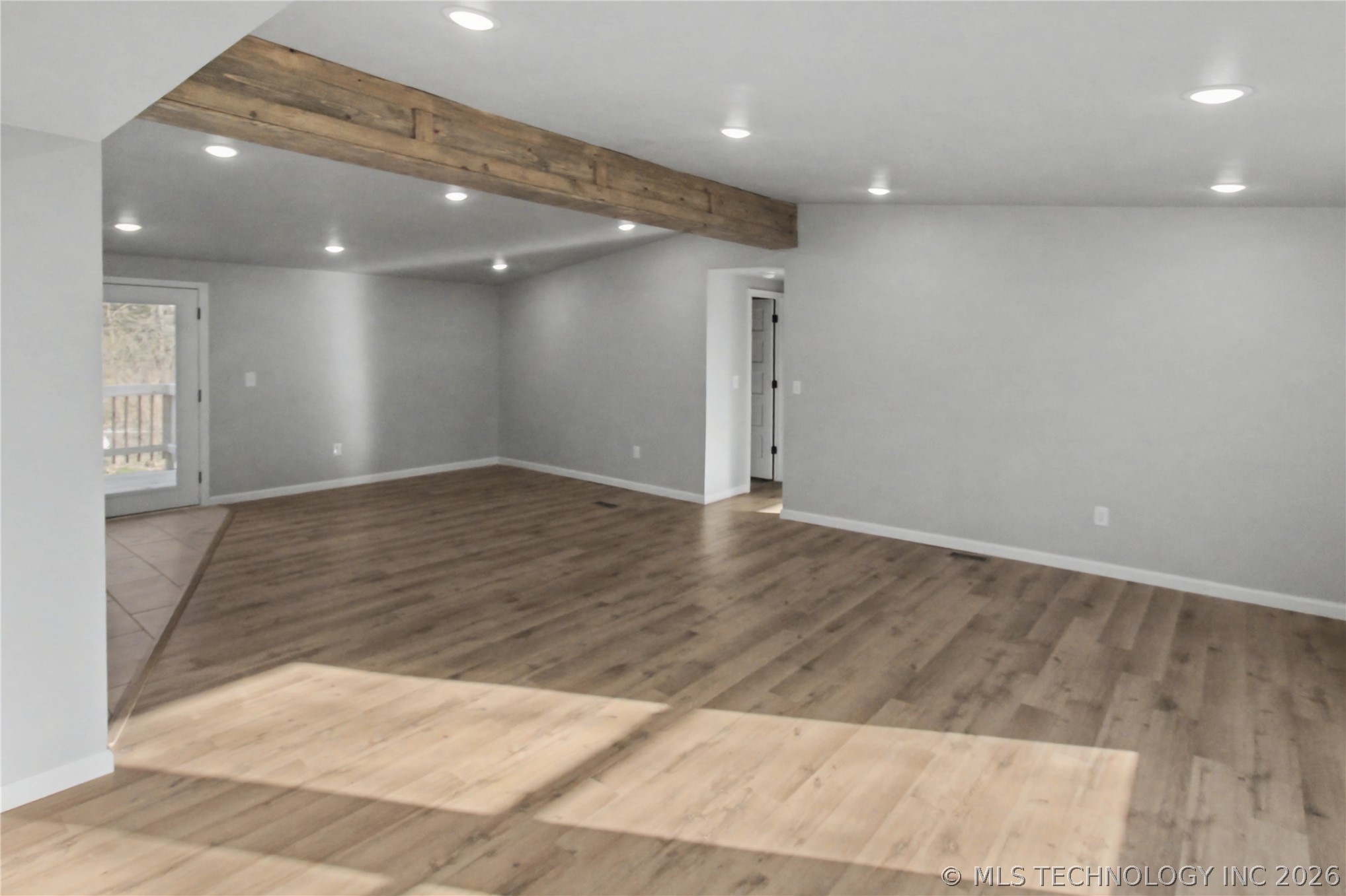 103 Whitney Lane Property Photo 3