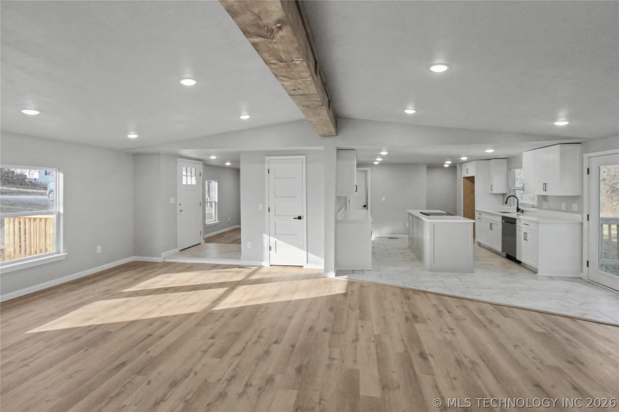 103 Whitney Lane Property Photo 4