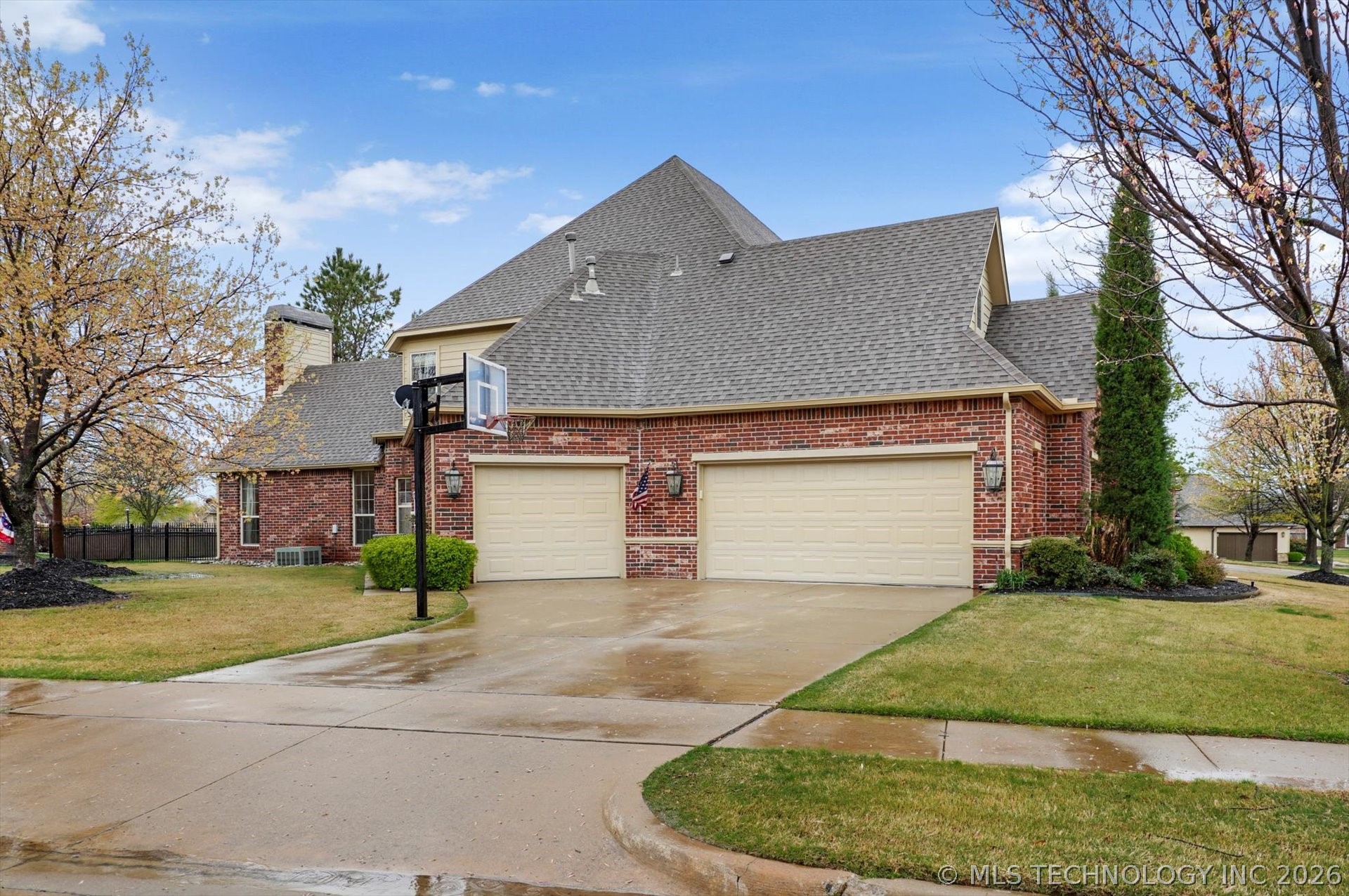 308 S 78th Street Property Photo 3