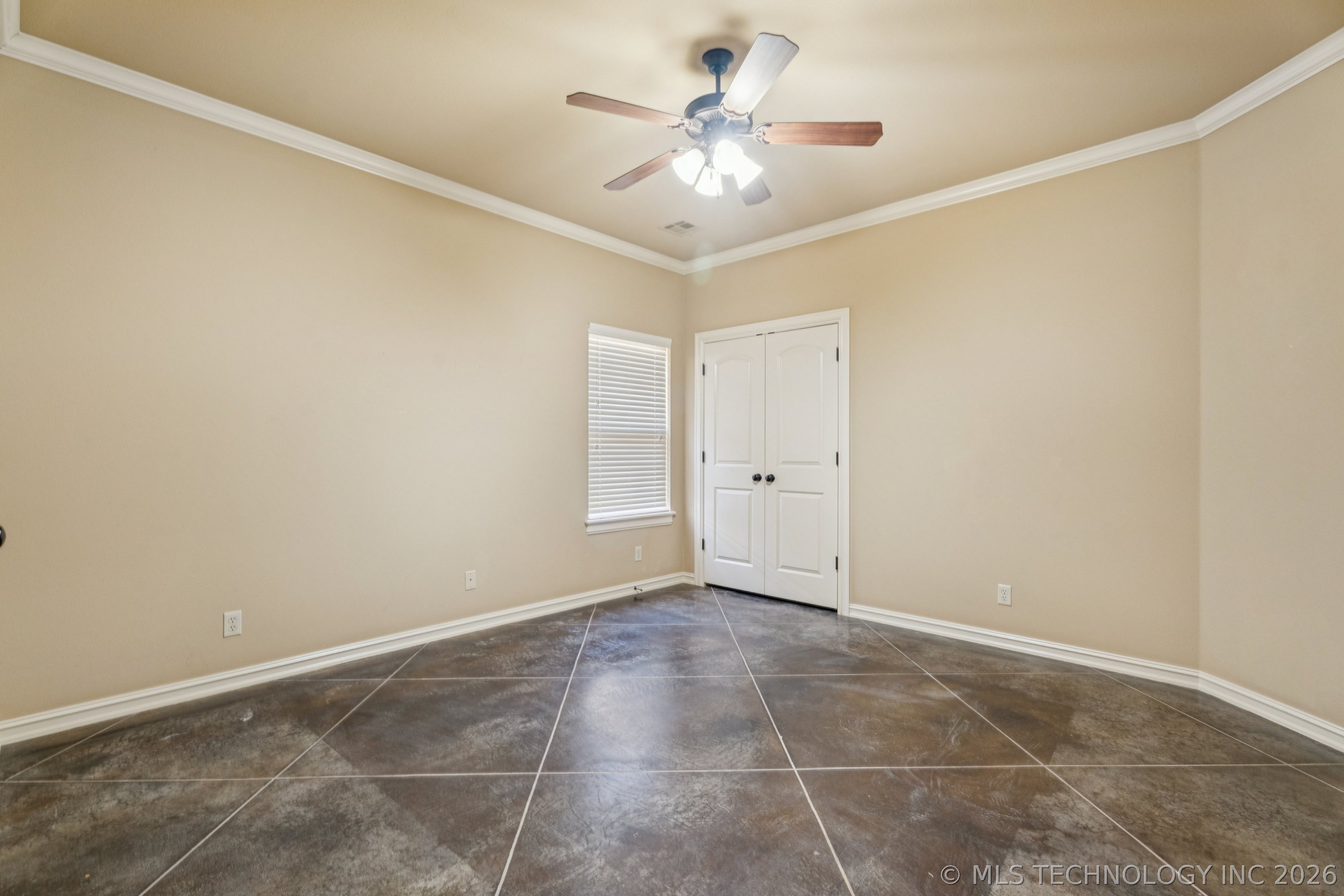 664 W 78th Street Property Photo 38