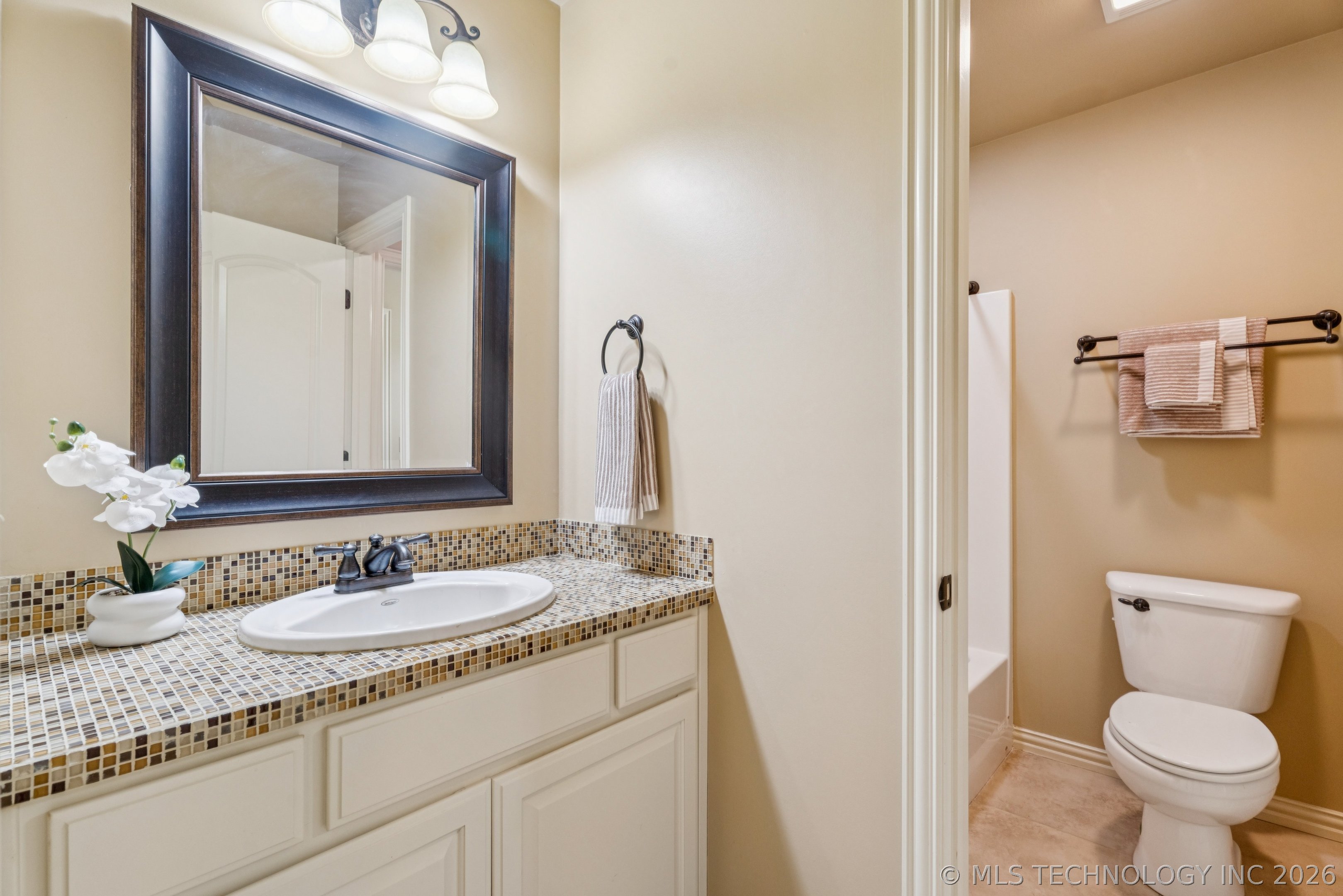 664 W 78th Street Property Photo 44
