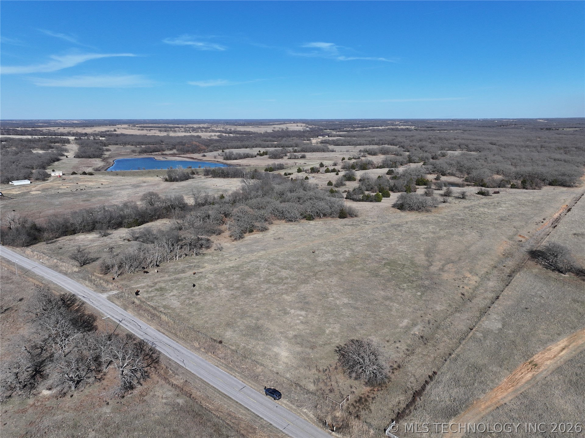 N 3300 Property Photo 2