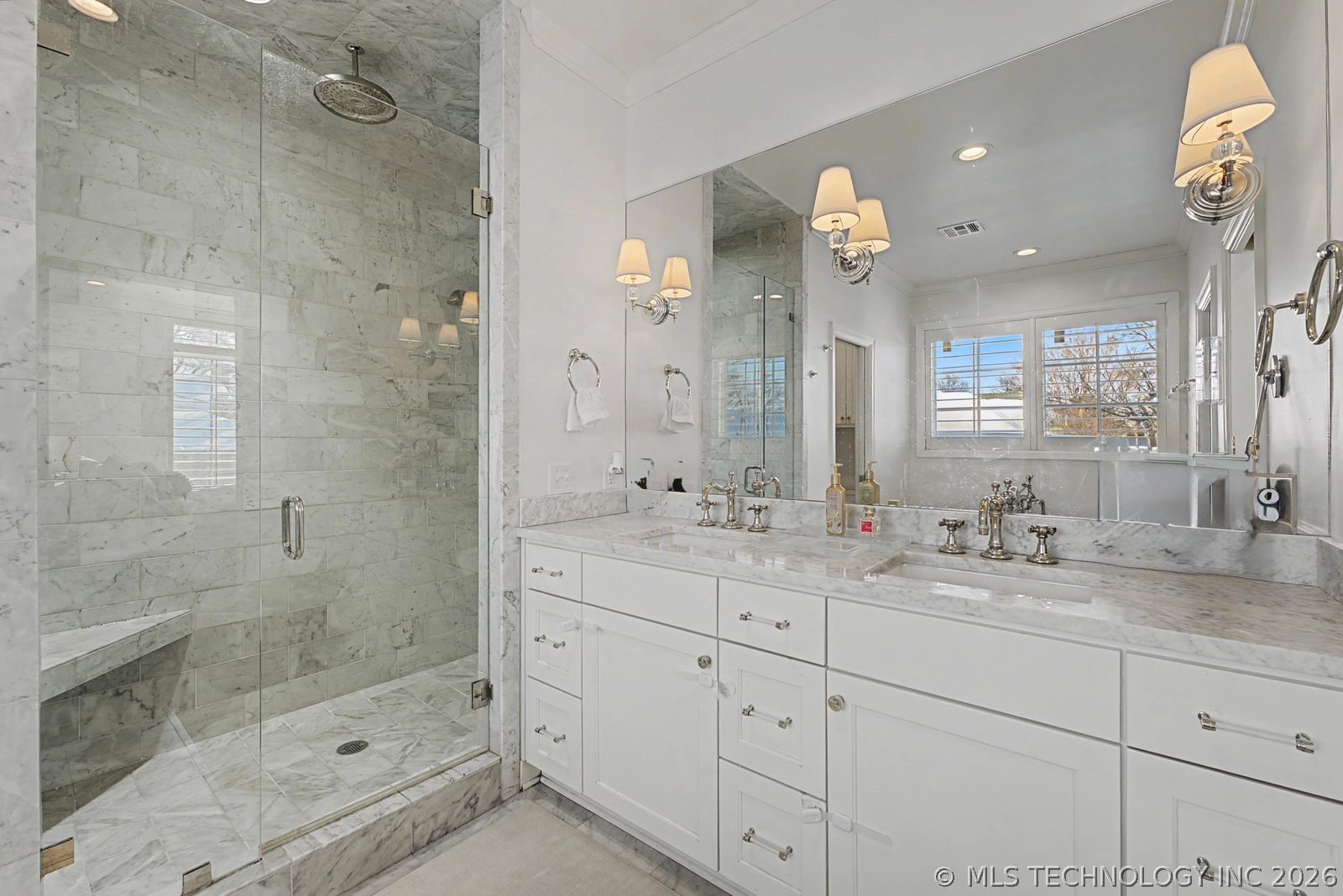 2126 E 24th Street Property Photo 15
