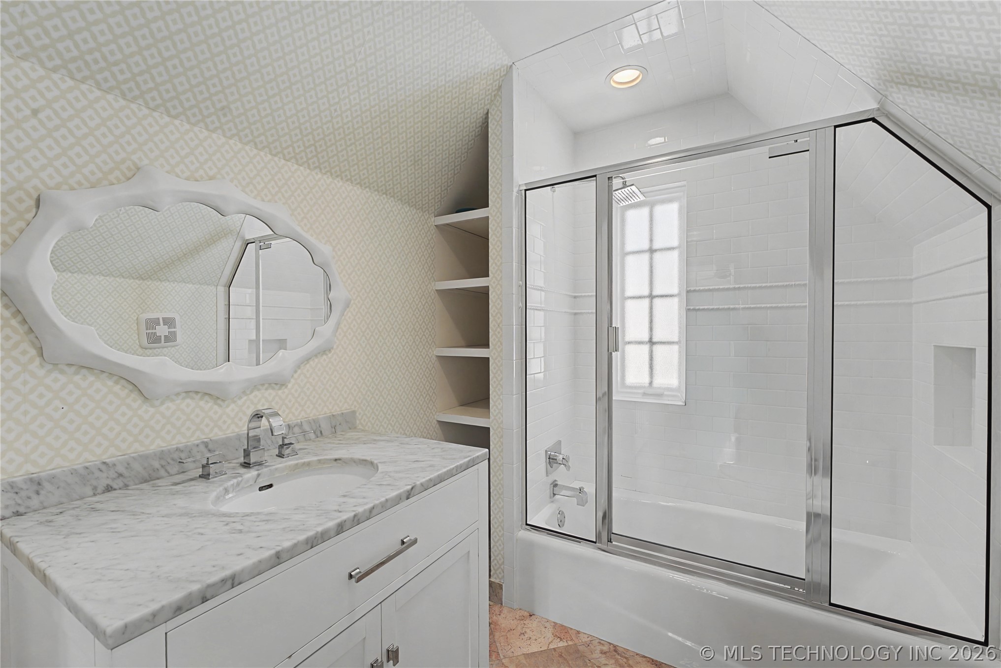 2126 E 24th Street Property Photo 33