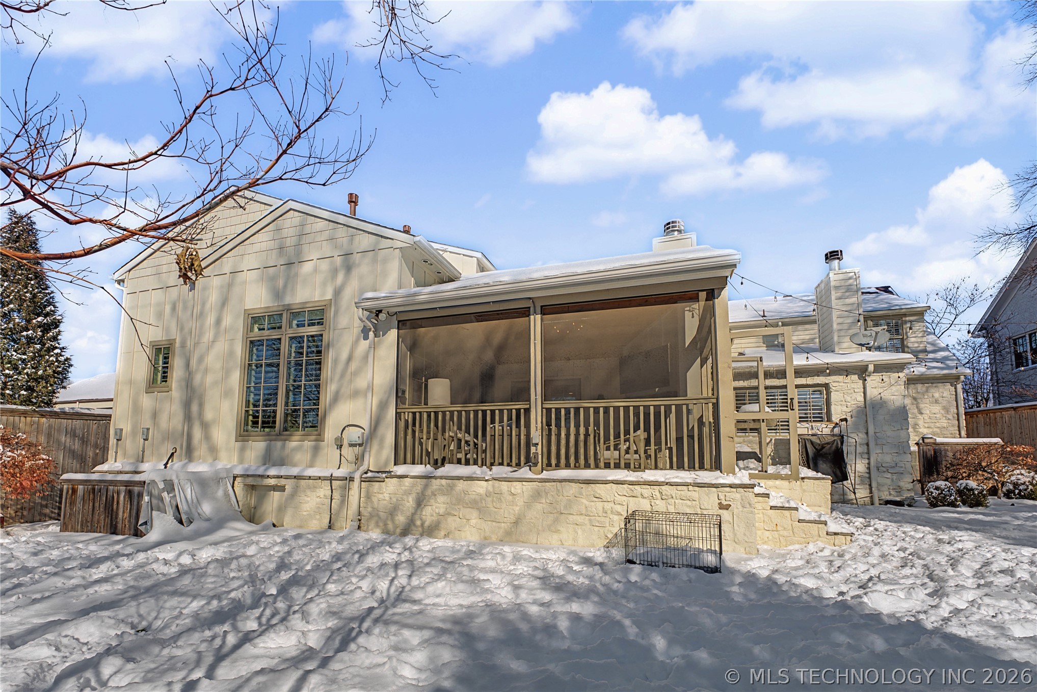 2126 E 24th Street Property Photo 44