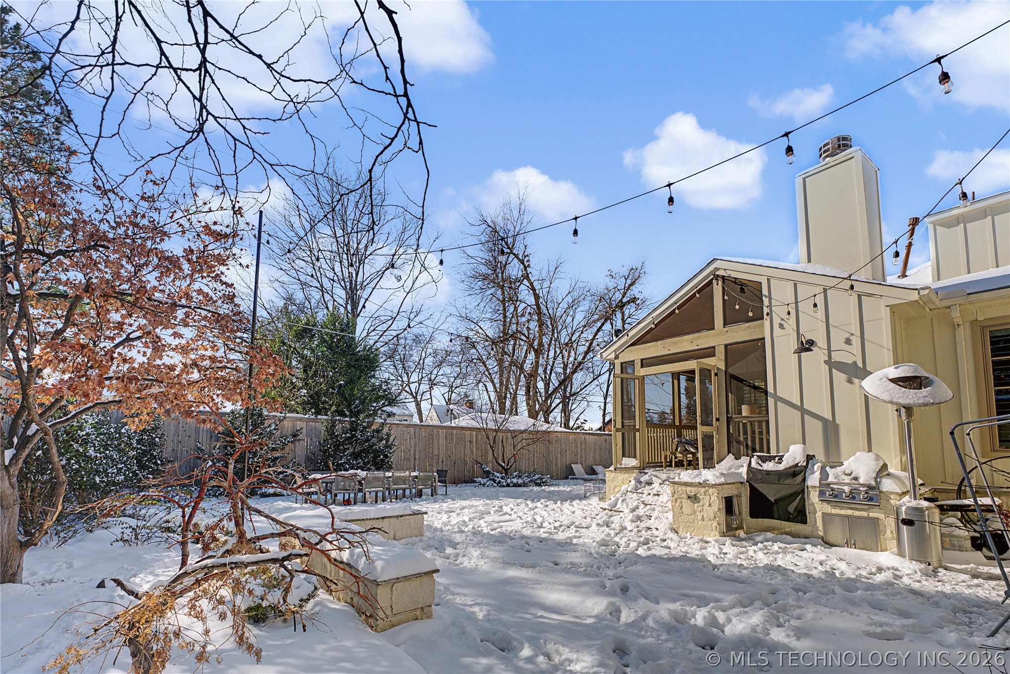 2126 E 24th Street Property Photo 46