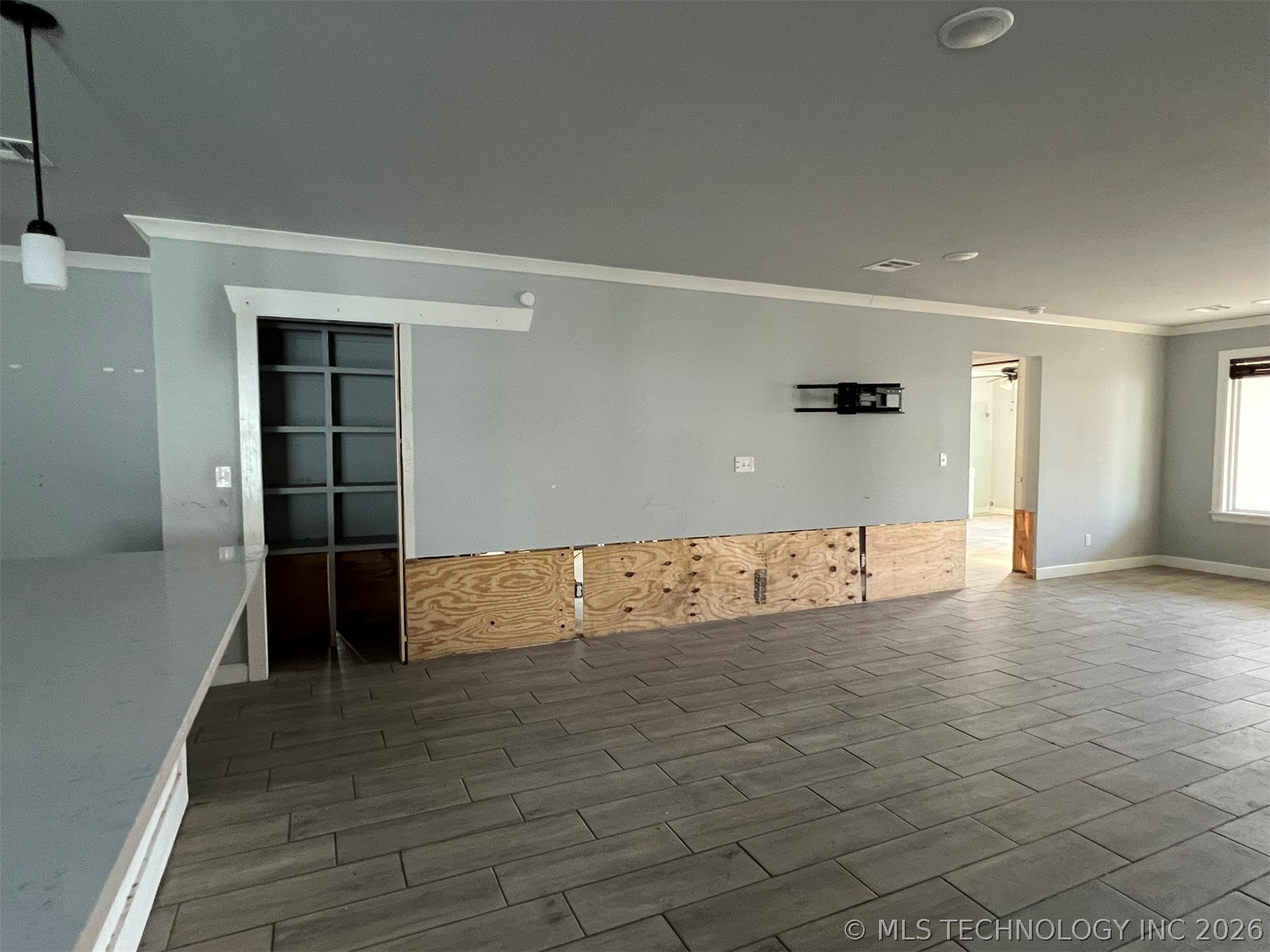 606 N 9 Street Property Photo 8