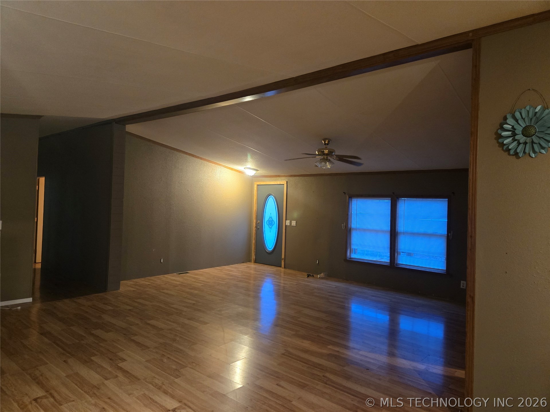 4833 E 550 Property Photo 4