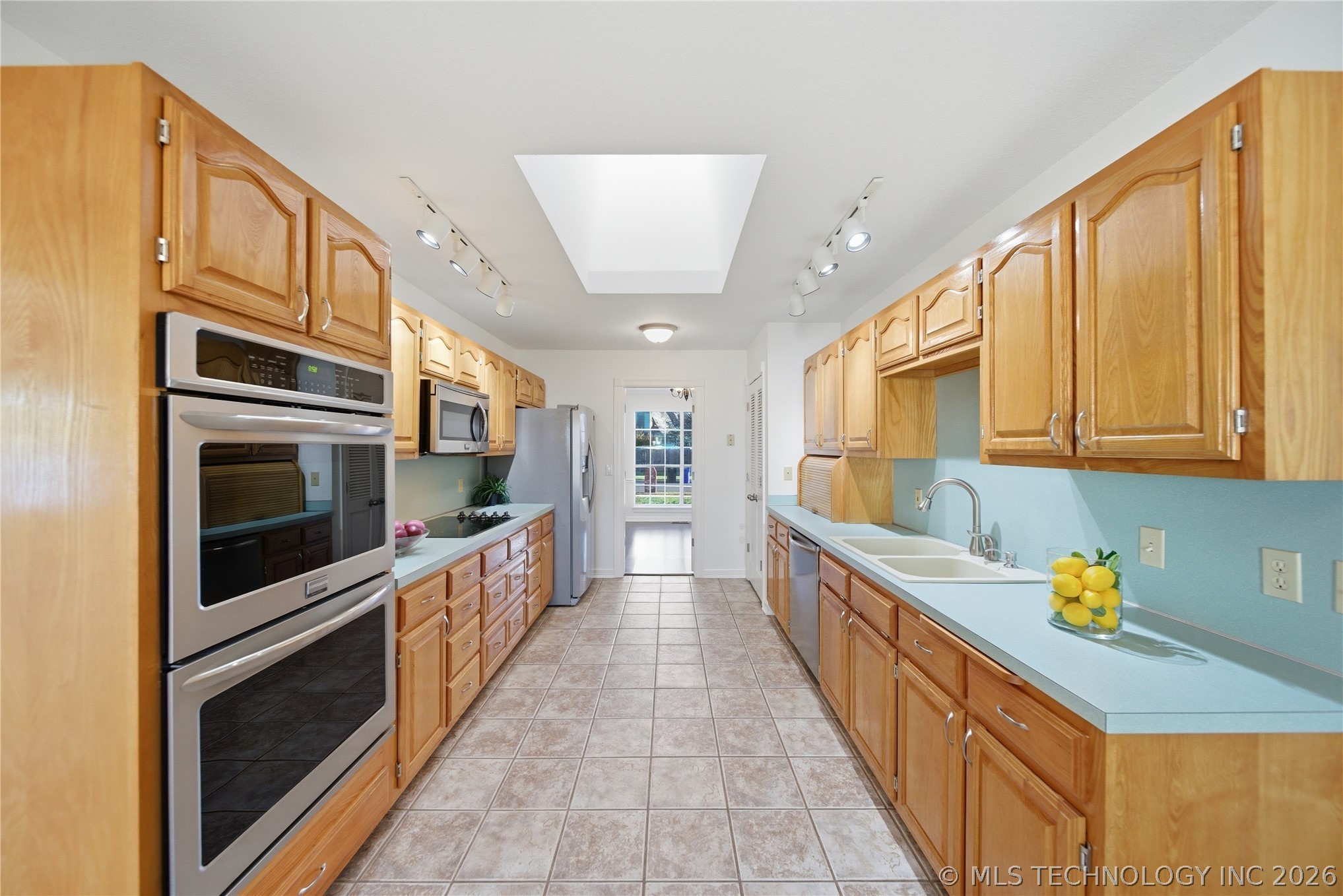 2504 N 12th Street Property Photo 9