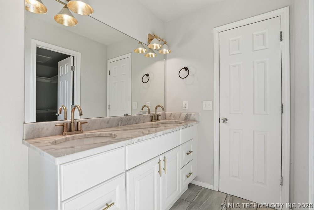 6115 E 77th Street Property Photo 38