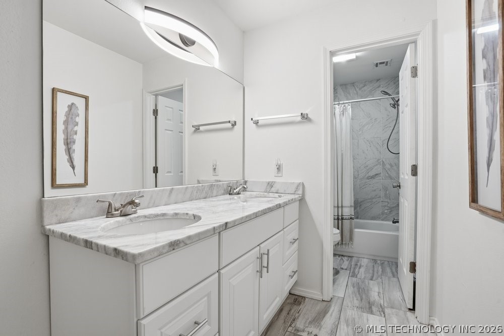 6115 E 77th Street Property Photo 44