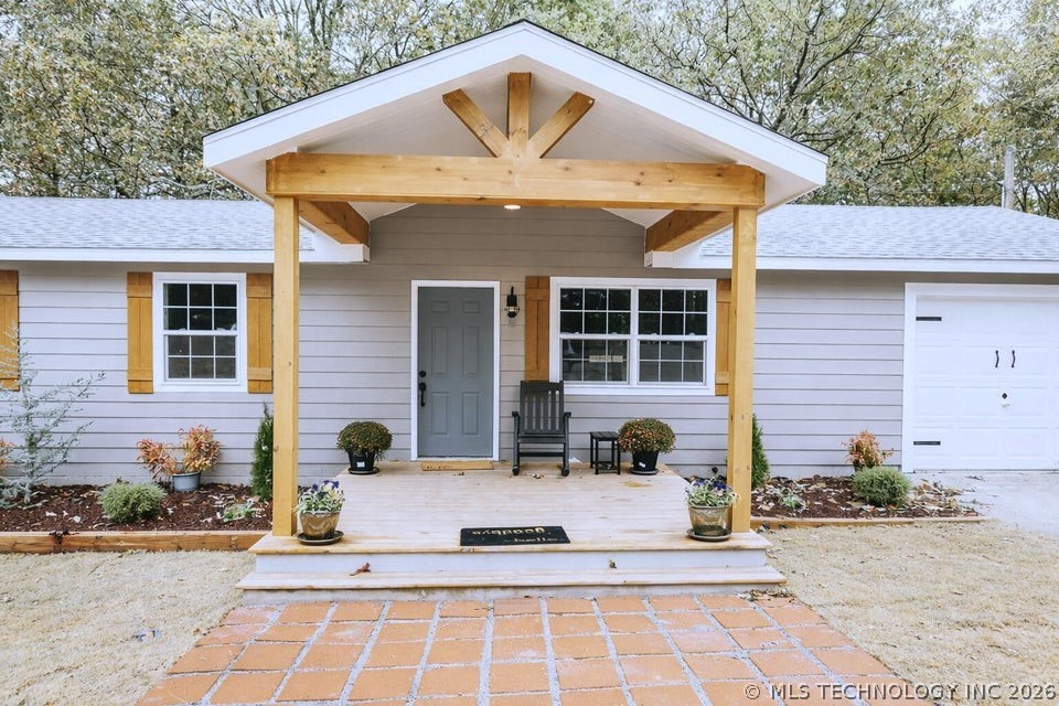 34901 S 590 Road Property Photo 2