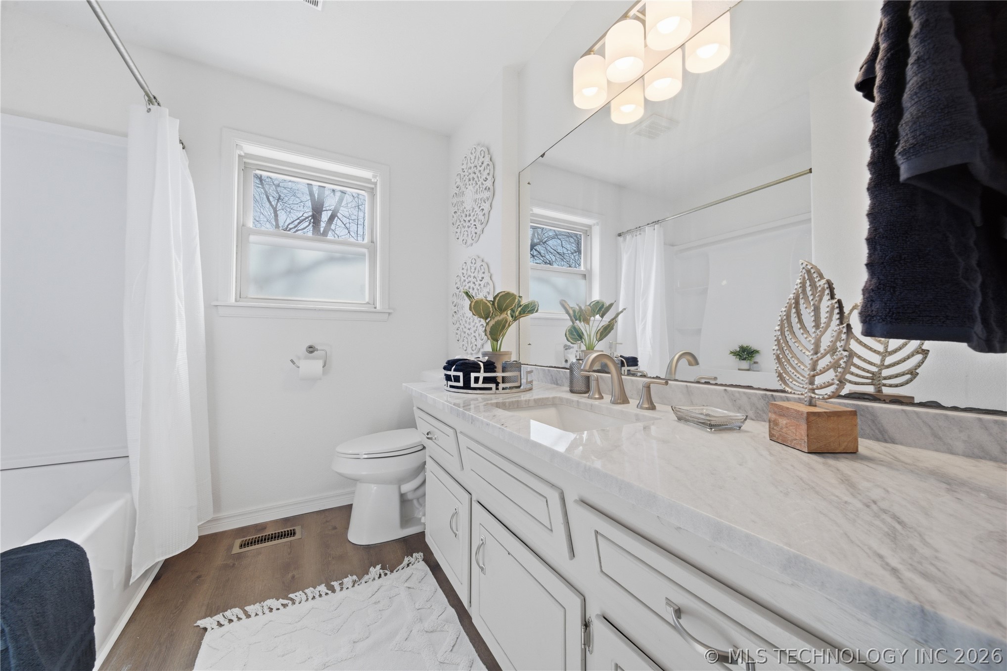 1539 S 124th Avenue Property Photo 18