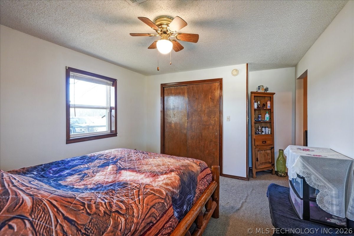 470025 Highway 101 Property Photo 11